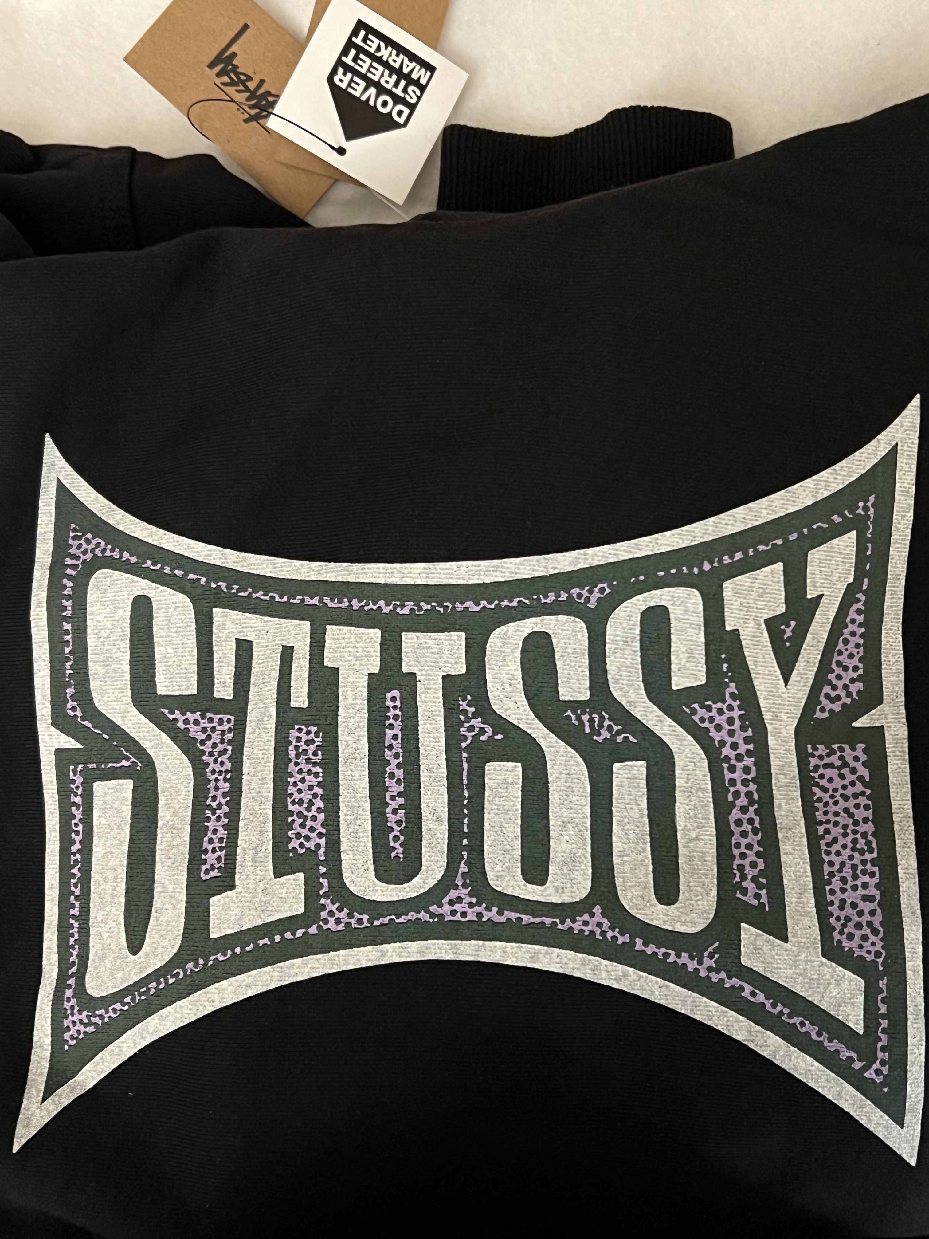 Stussy Champion Pigment Dyed Hoodie Black 착용 스타일