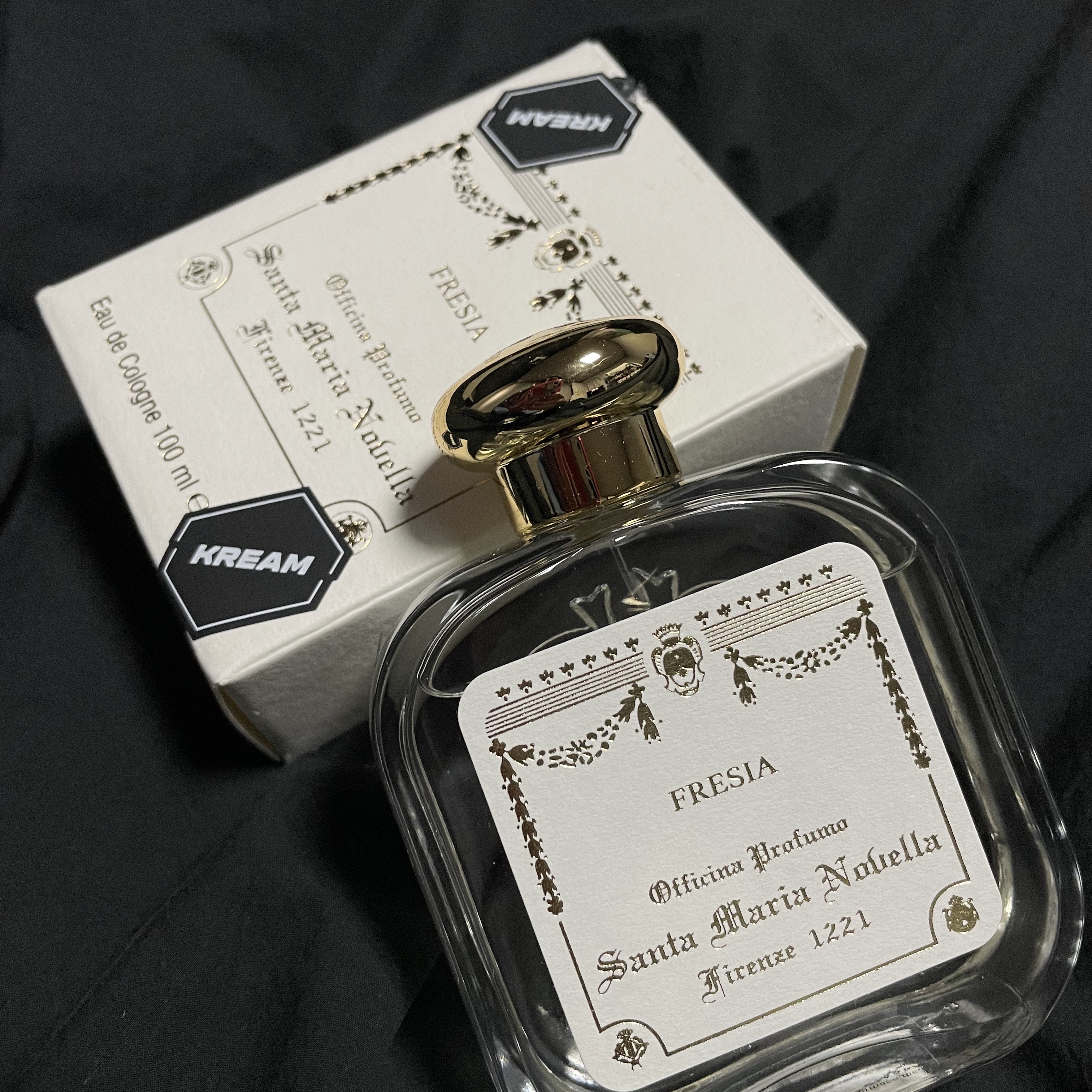 Santa Maria Novella Fresia Eau de Cologne 100ml 착용 스타일 - 1