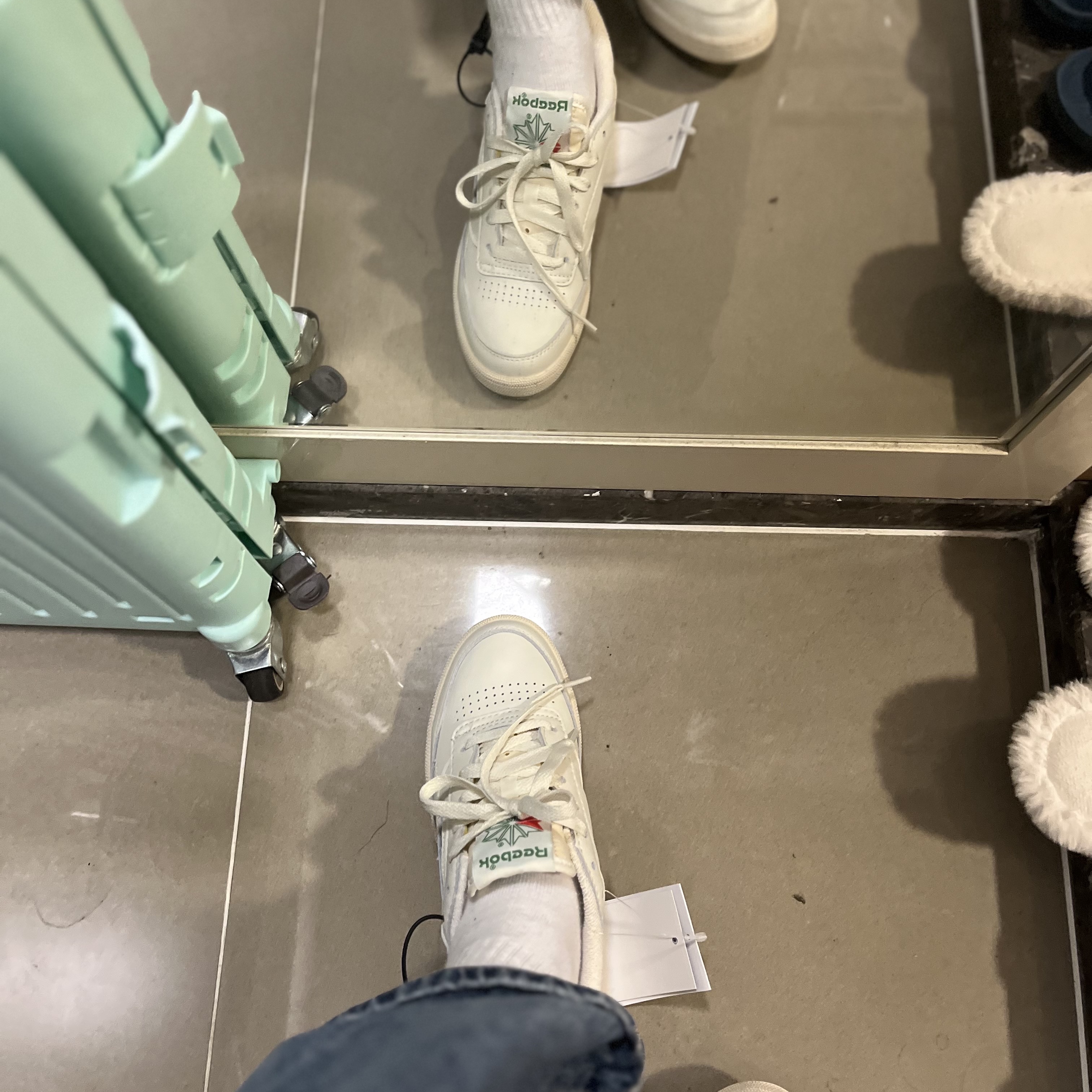 Reebok Club C 85 Vintage Chalk Green 착용 스타일 - 1