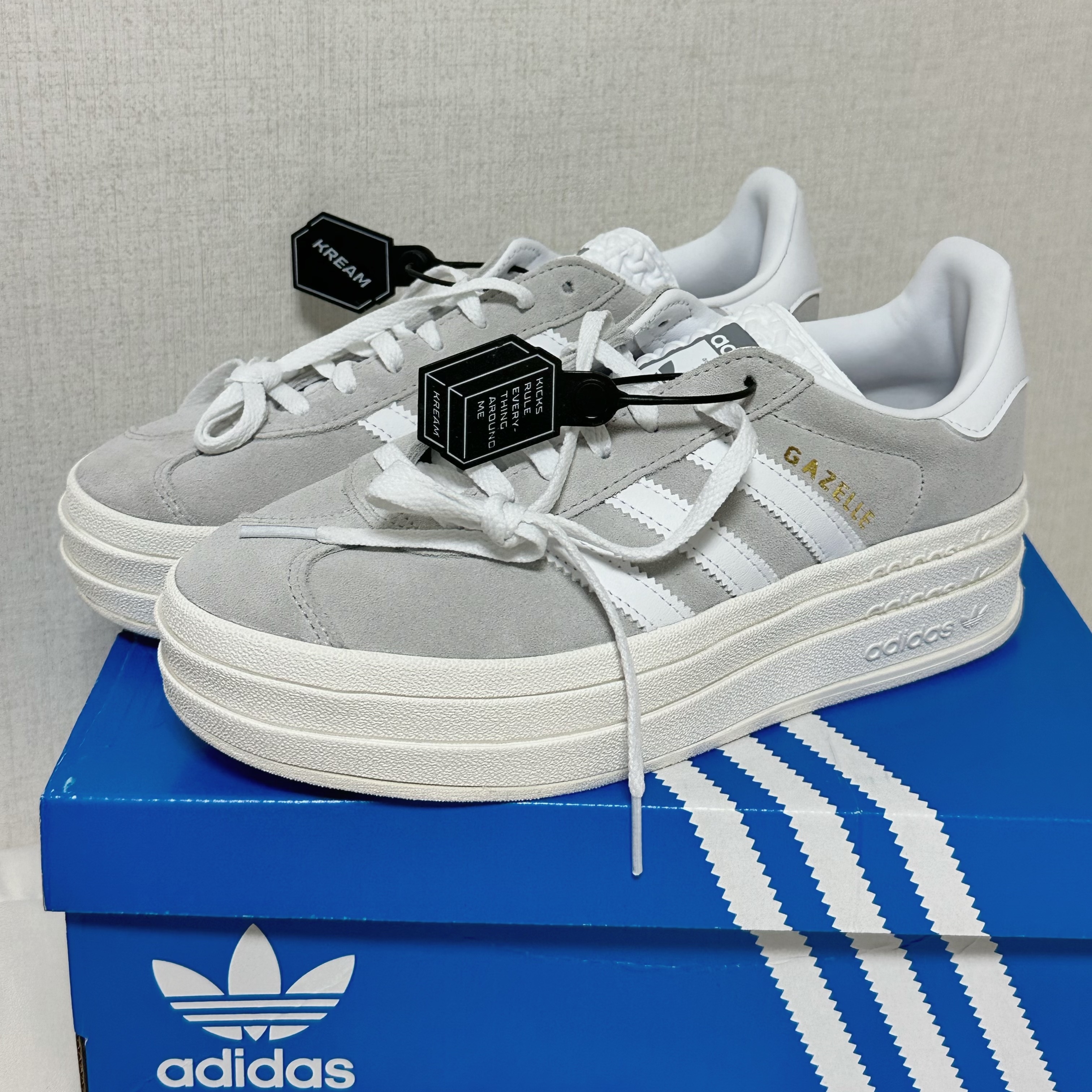 (W) Adidas Gazelle Bold Grey Cloud White 착용 스타일