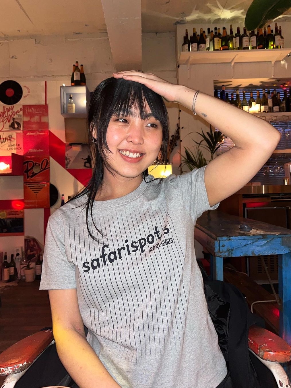 Safarispot Women 1/2 Safarispots Magazine Tee Gray 착용 스타일 - 1