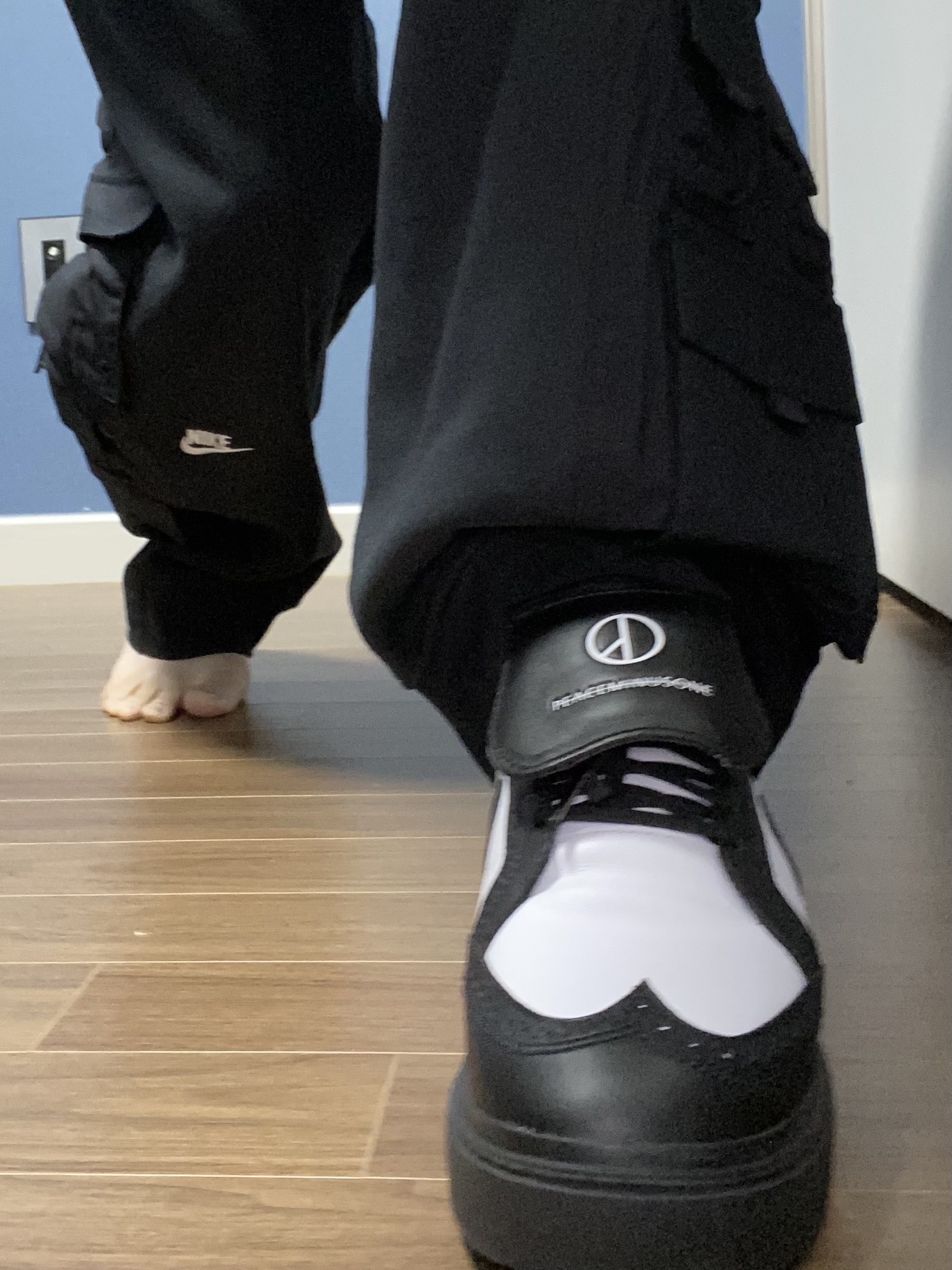 Nike x Peaceminusone Kwondo1 Black and White 착용 스타일