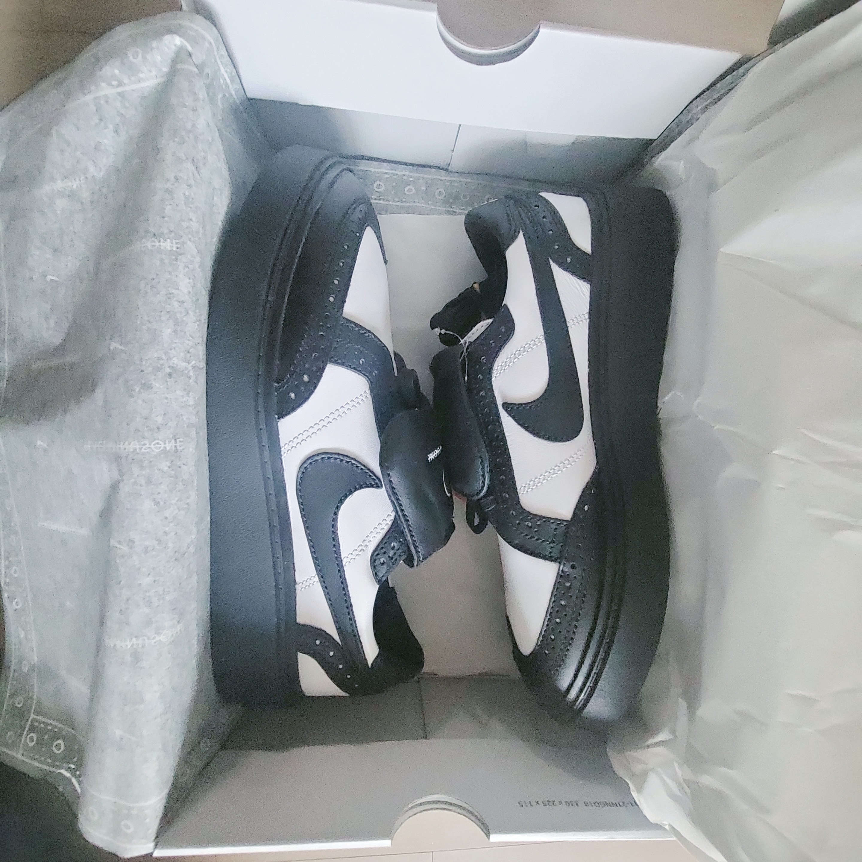 Nike x Peaceminusone Kwondo1 Black and White 착용 스타일 - 1