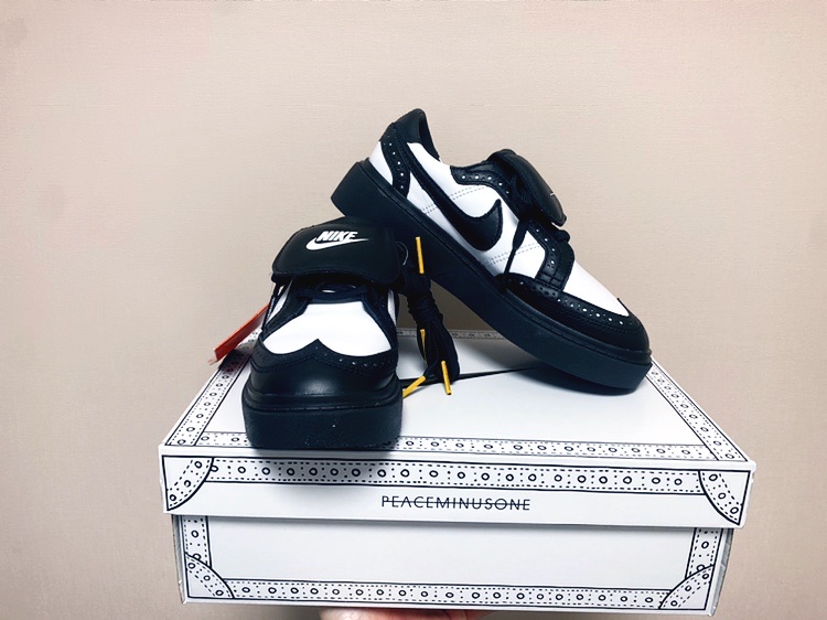 Nike x Peaceminusone Kwondo1 Black and White 착용 스타일 - 3