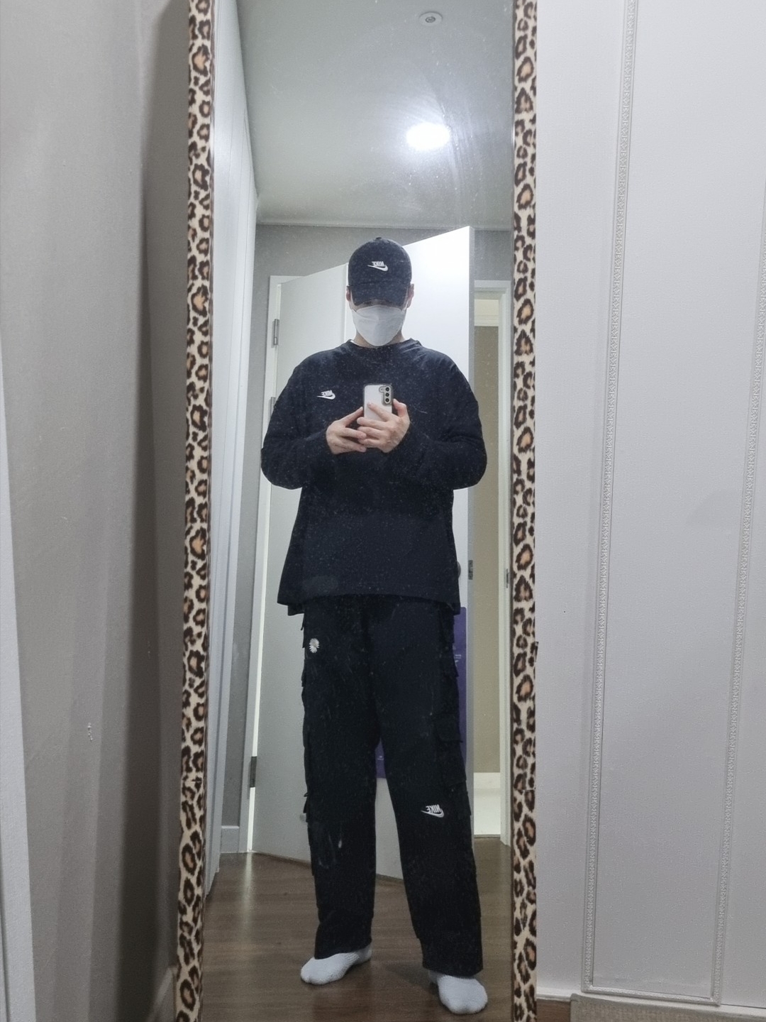 Nike x Peaceminusone LS T-Shirt Black (DR0098-010), Nike x Peaceminusone Wide Pants Black (DR0096-010) 착용 스타일 - 1
