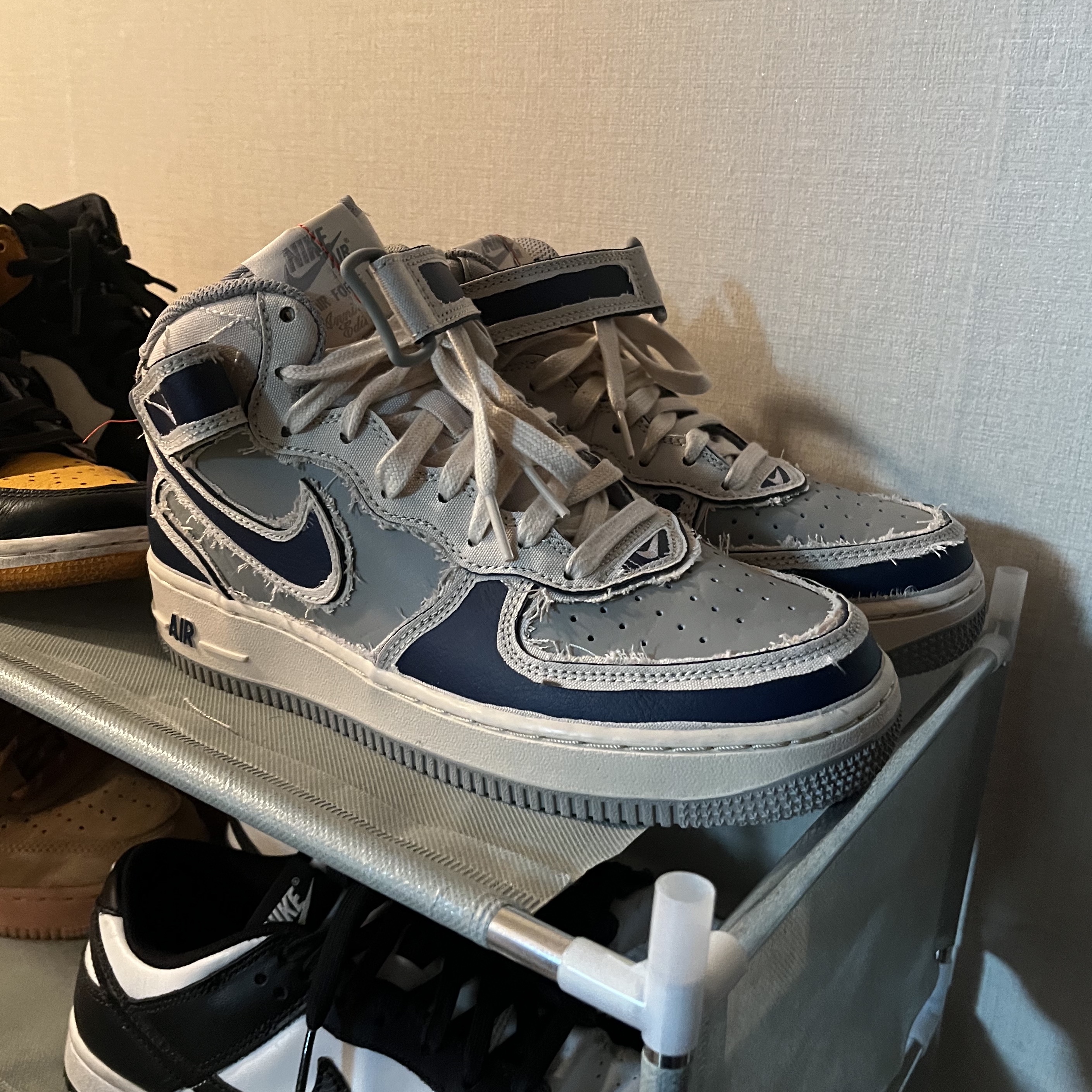 Nike Air Force 1 Mid '07 Pearl White 착용 스타일 - 3