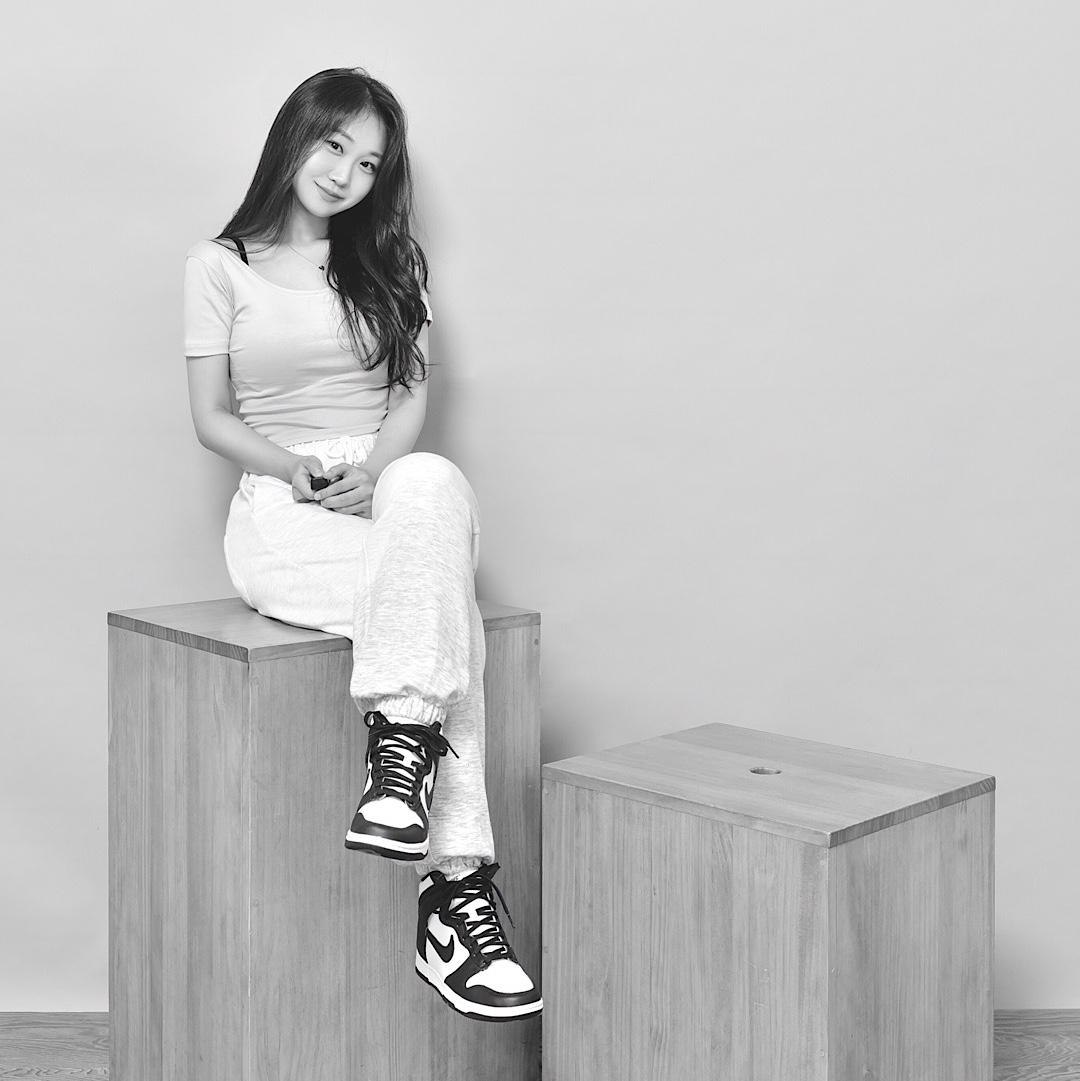 (W) Nike Dunk High Black and White 착용 스타일