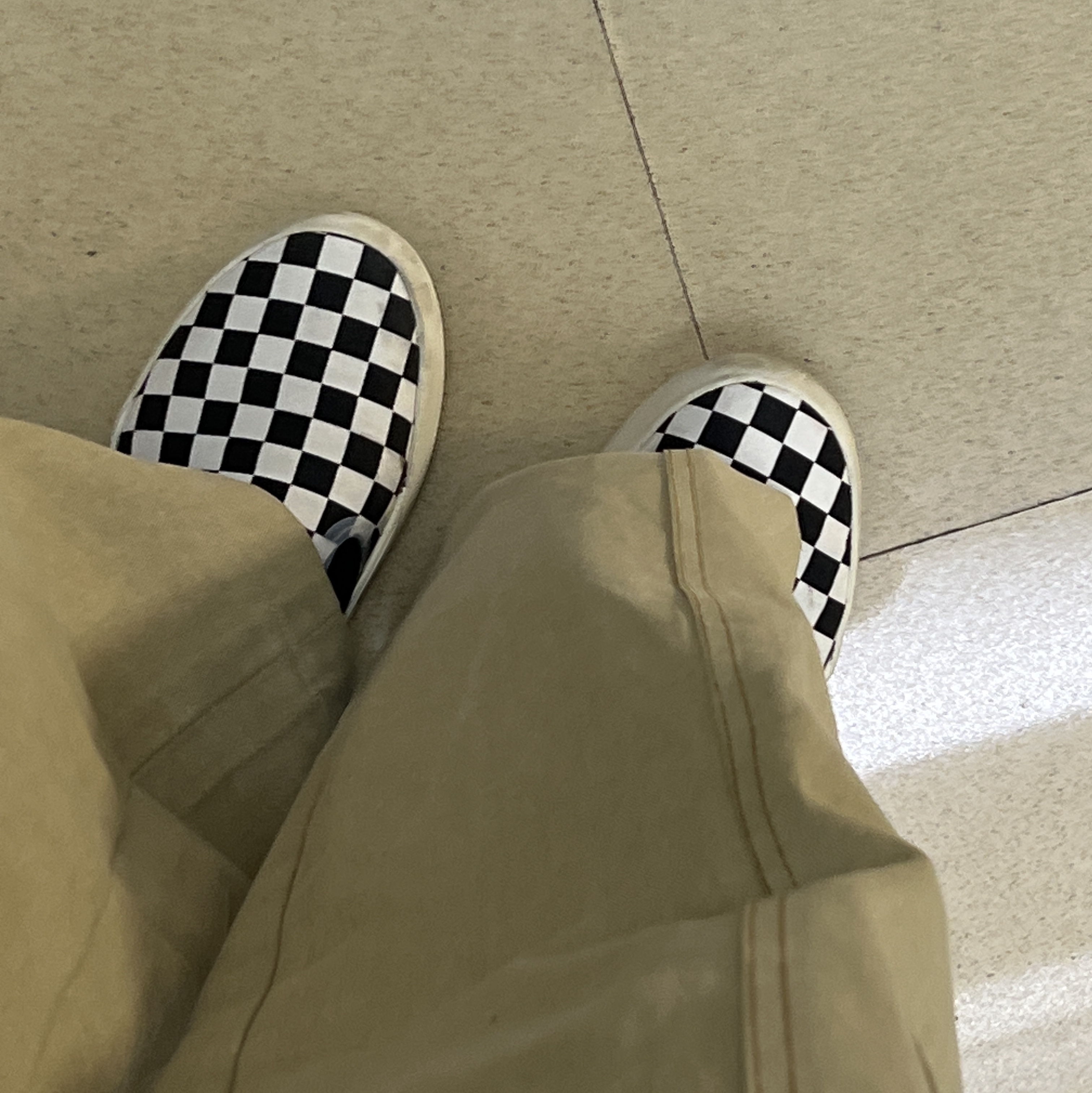 Vans Checkerboard Comfycush One Black 착용 스타일
