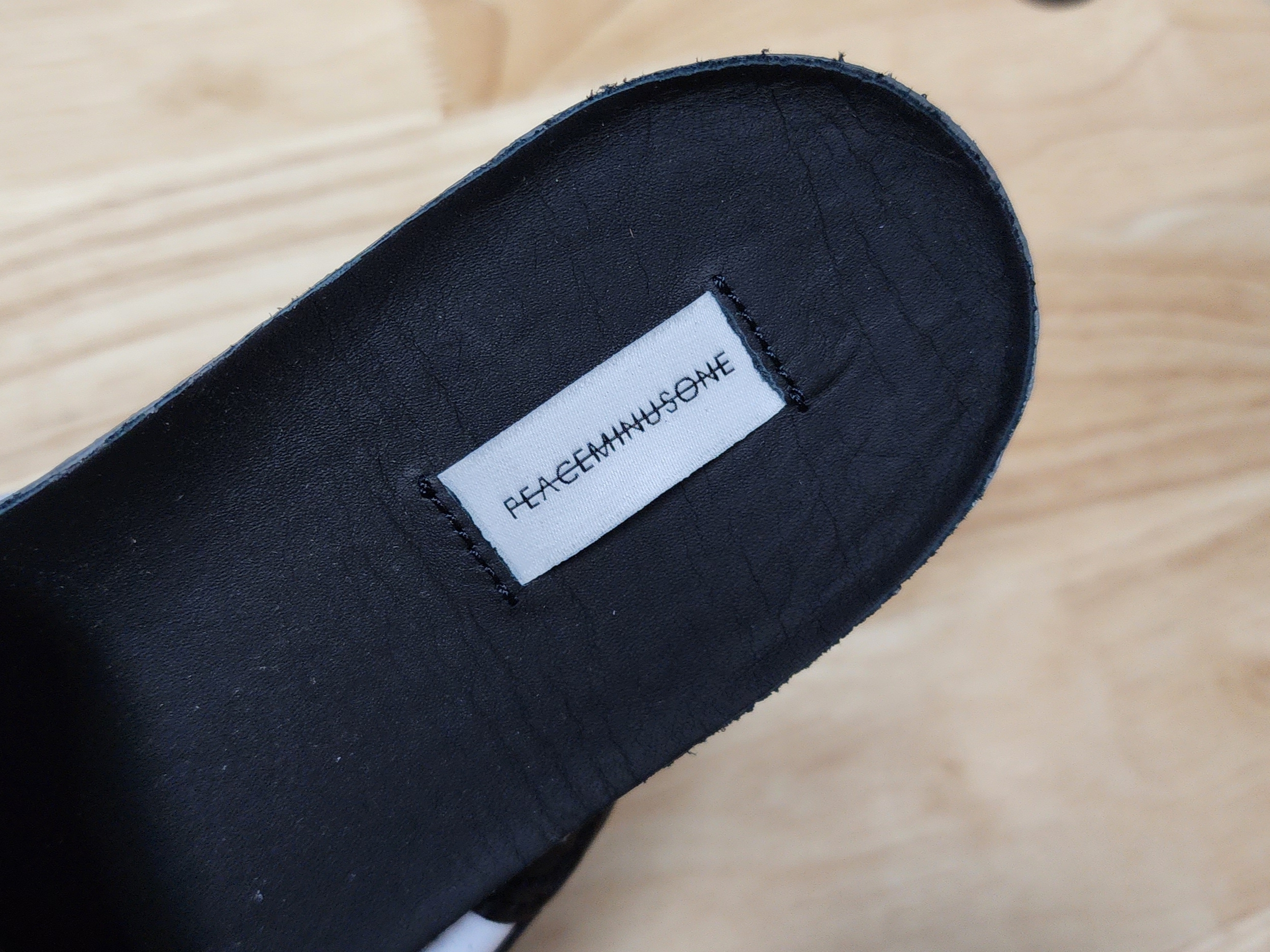 Nike x Peaceminusone Kwondo1 Black and White 착용 스타일 - 1