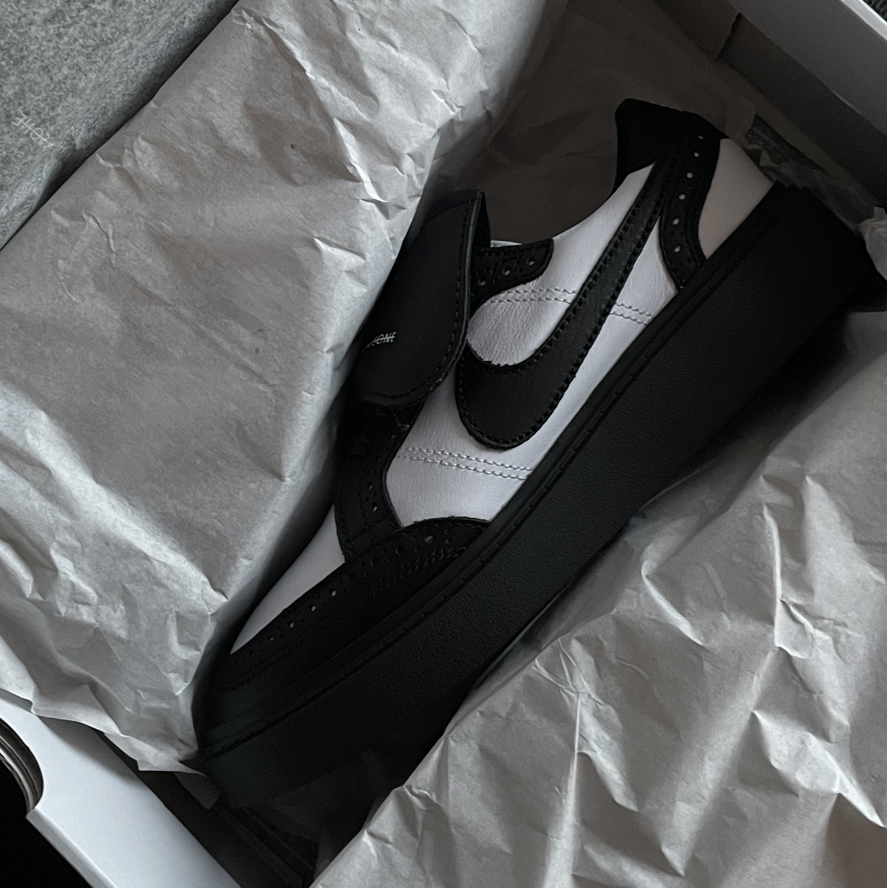 Nike x Peaceminusone Kwondo1 Black and White 착용 스타일 - 2