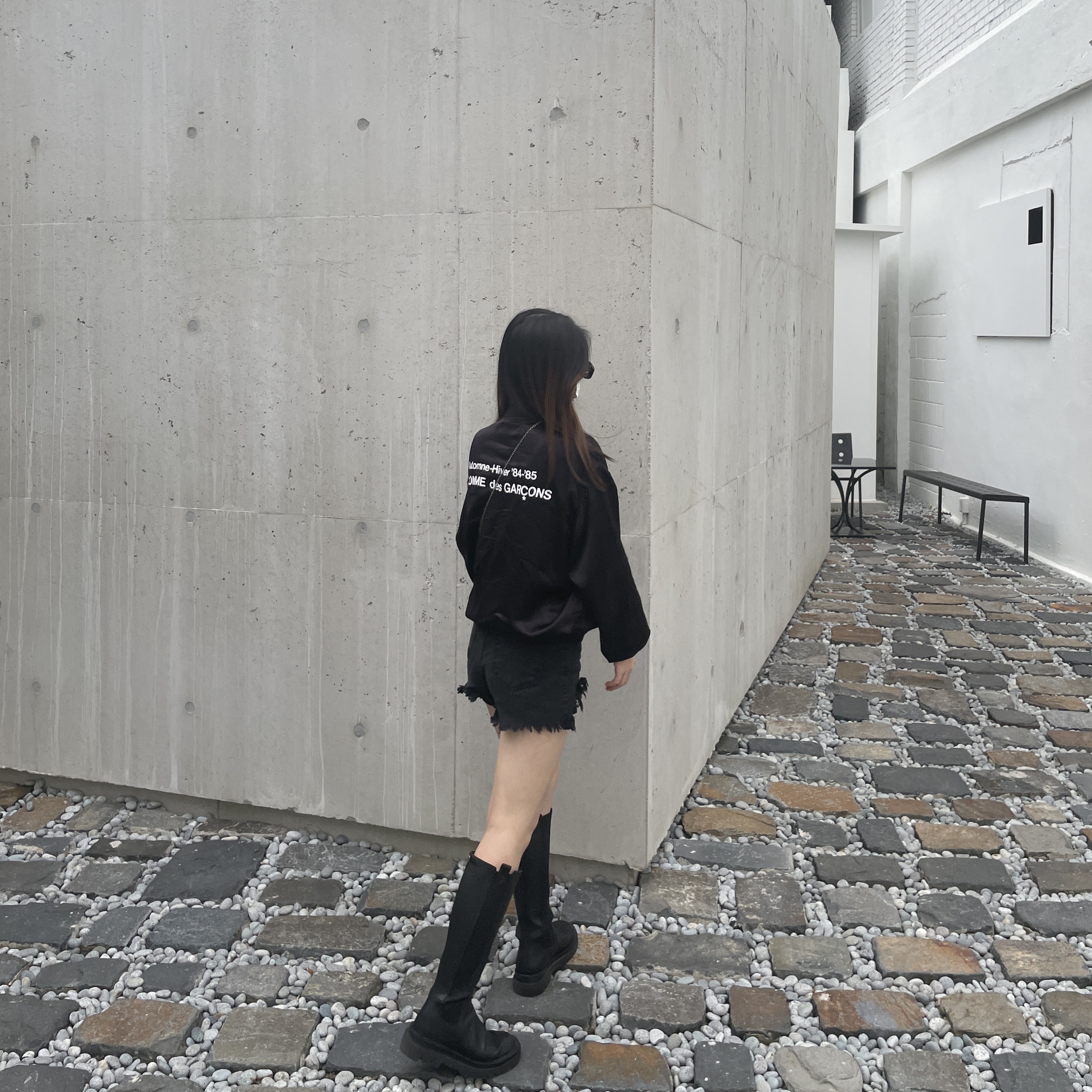 CDG '84-85 Staff Blouson Black 착용 스타일 - 1