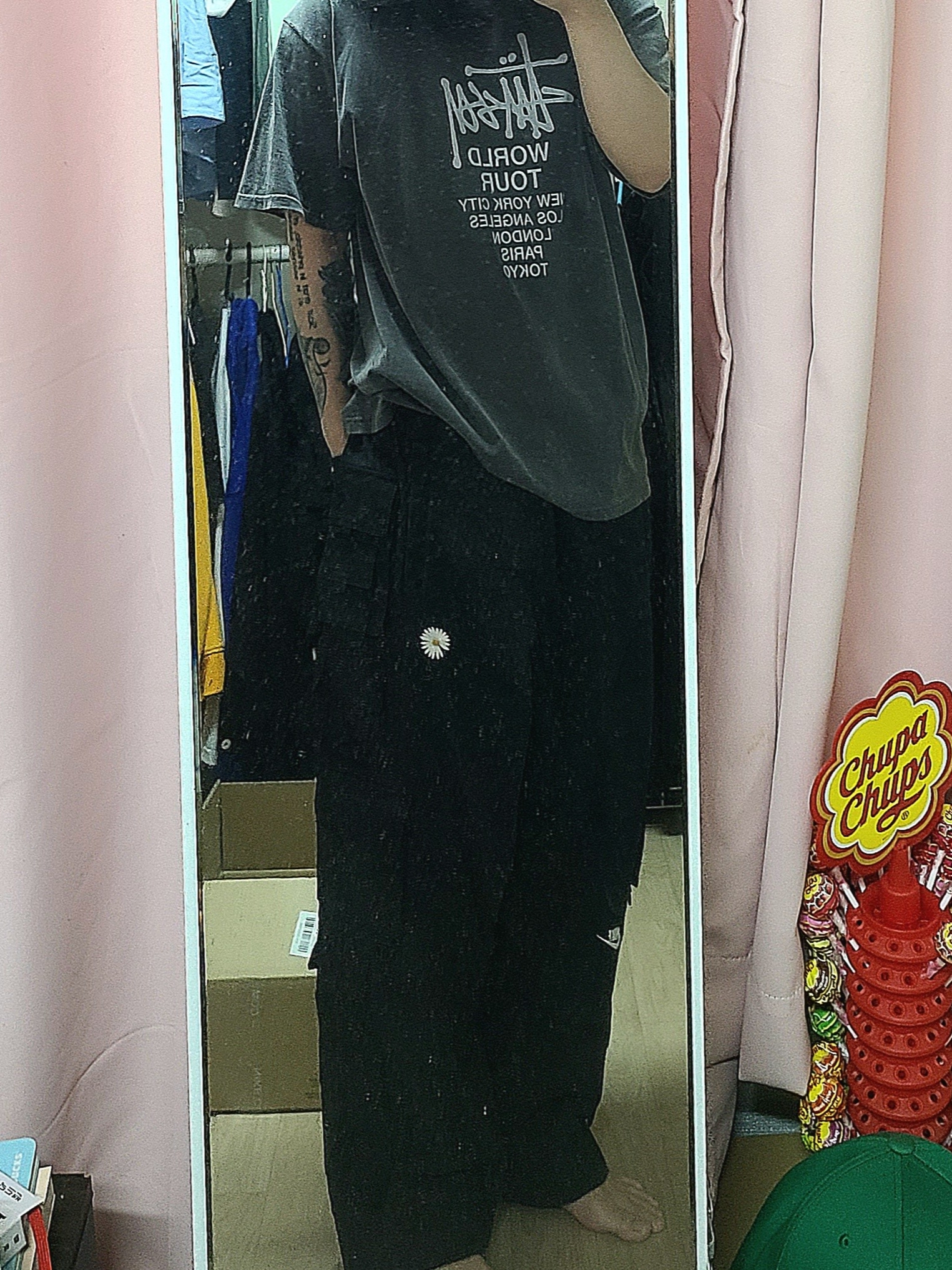 Nike x Peaceminusone Wide Pants Black (DR0096-010), Stussy Basic Stussy Pigment Dyed T-Shirt Grey 2022 착용 스타일 - 2