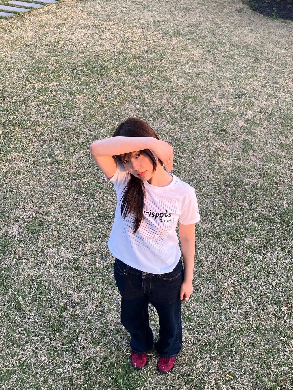 Safarispot Women 1/2 Safarispots Magazine Tee White 착용 스타일