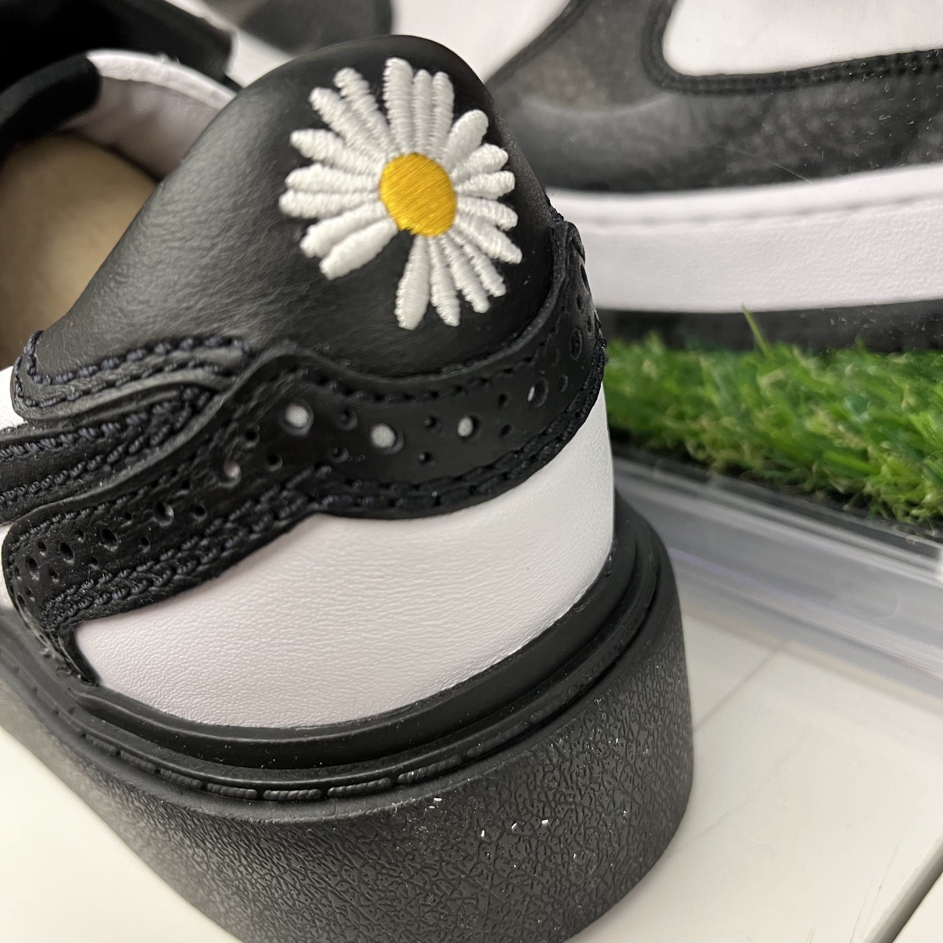 Nike x Peaceminusone Kwondo1 Black and White 착용 스타일 - 2