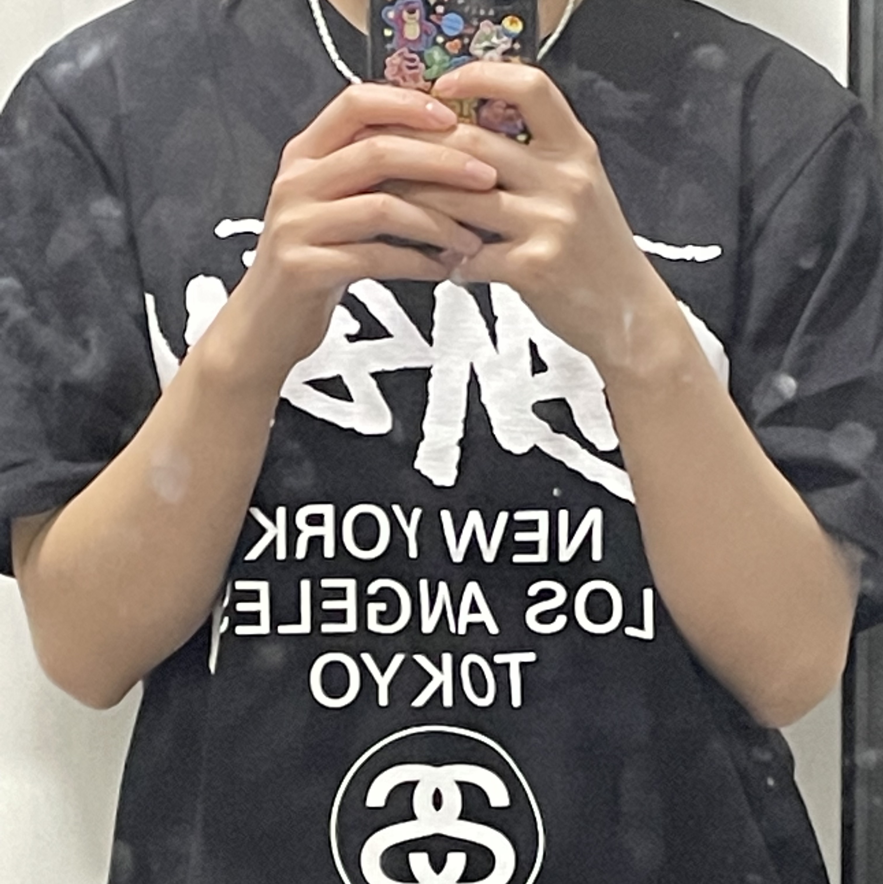 Stussy World Tour T-Shirt Black 착용 스타일
