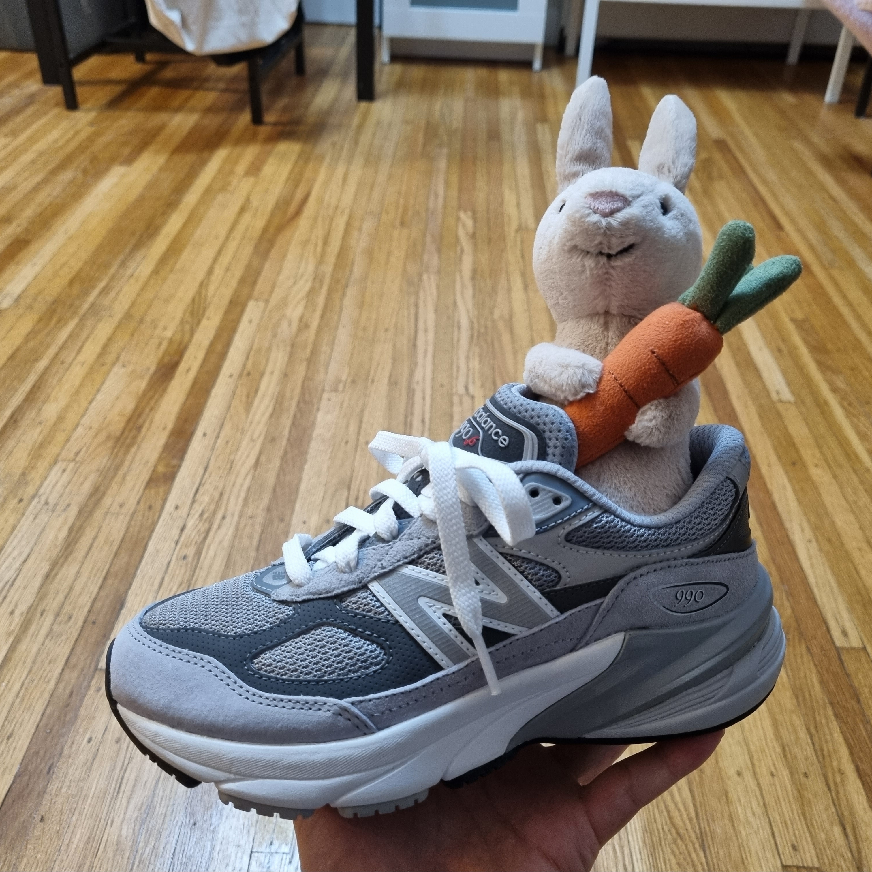 (GS) New Balance 990v6 Gray - M Medium 착용 스타일