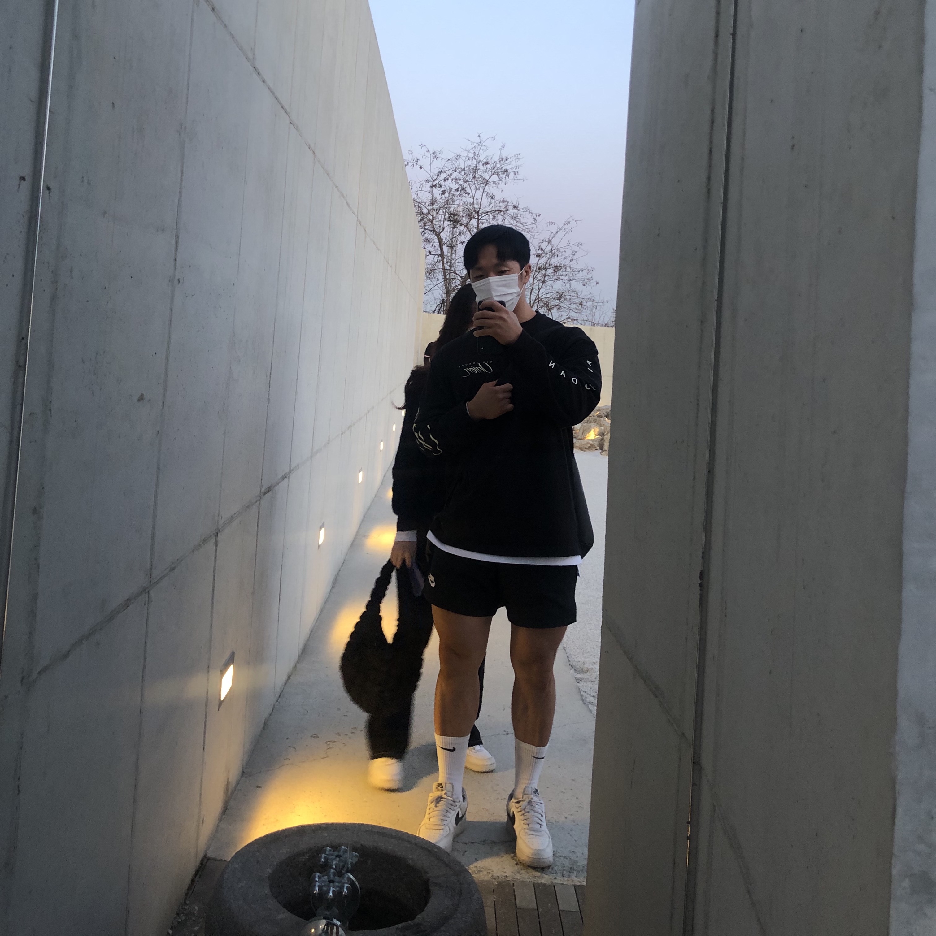 Jordan x Union Long Sleeve T-Shirt Black - Asia, Nike NSW Woven Shorts Black - Asia 착용 스타일
