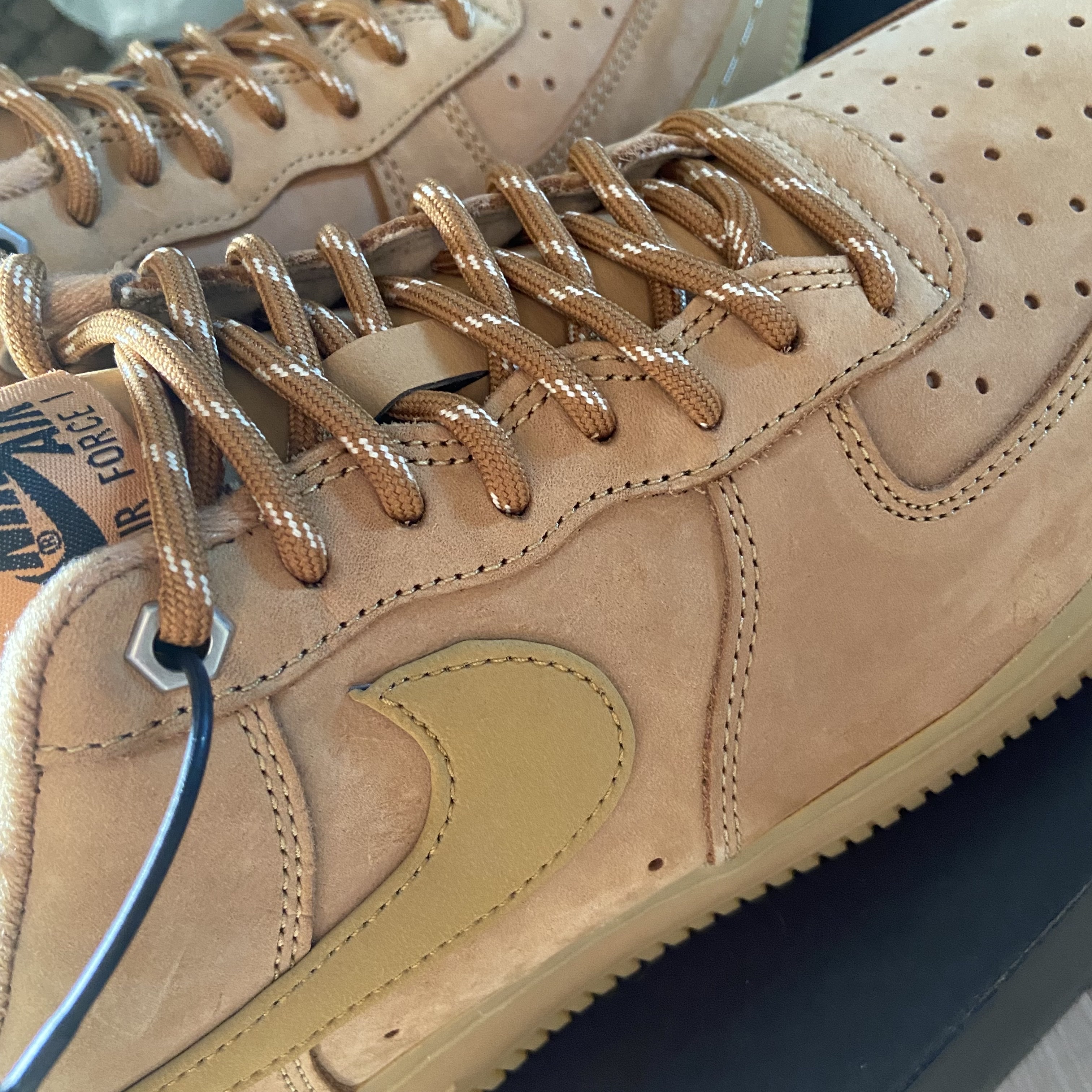 Nike Air Force 1 '07 WB Flax 착용 스타일 - 2
