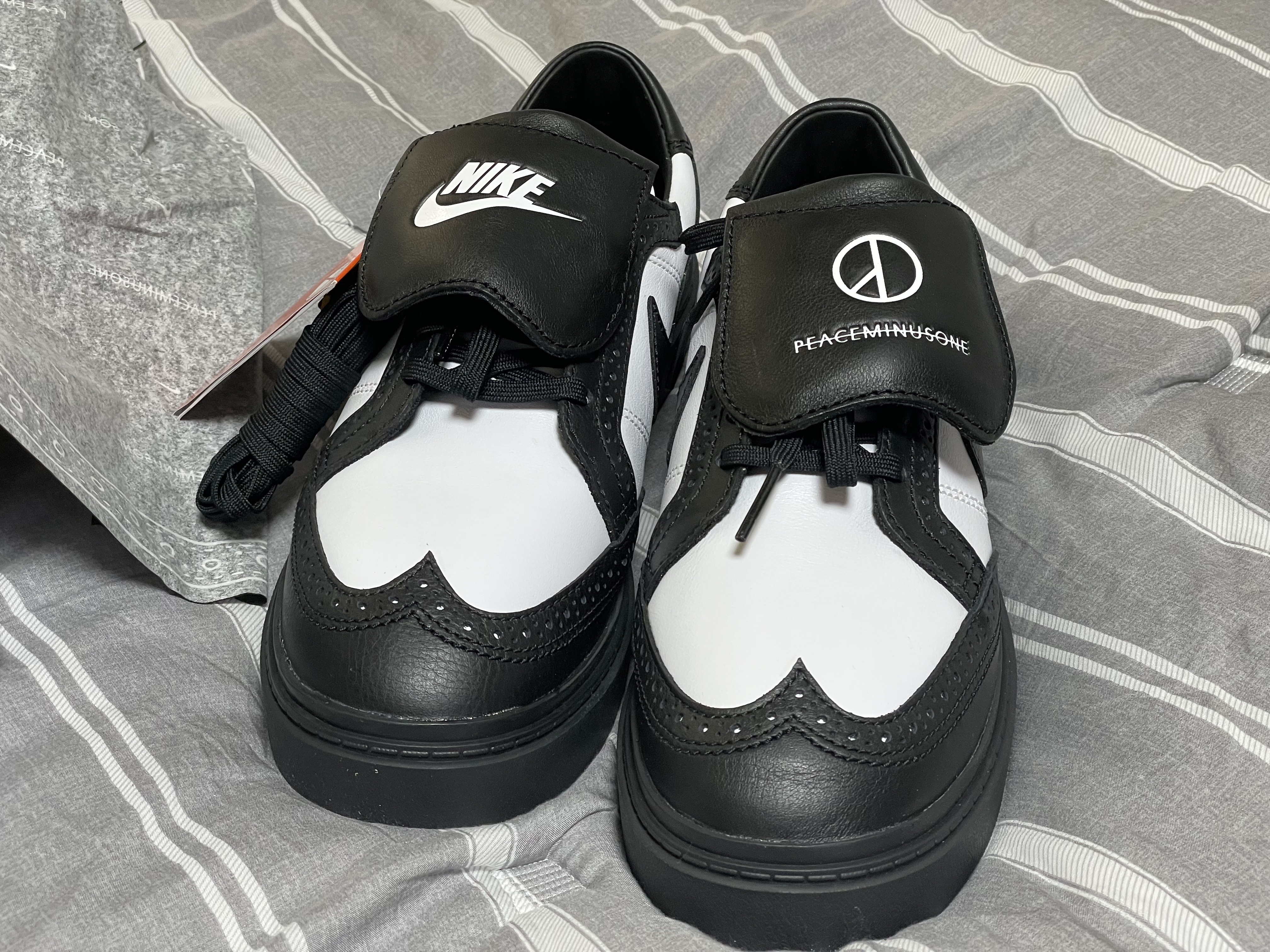 Nike x Peaceminusone Kwondo1 Black and White 착용 스타일 - 2