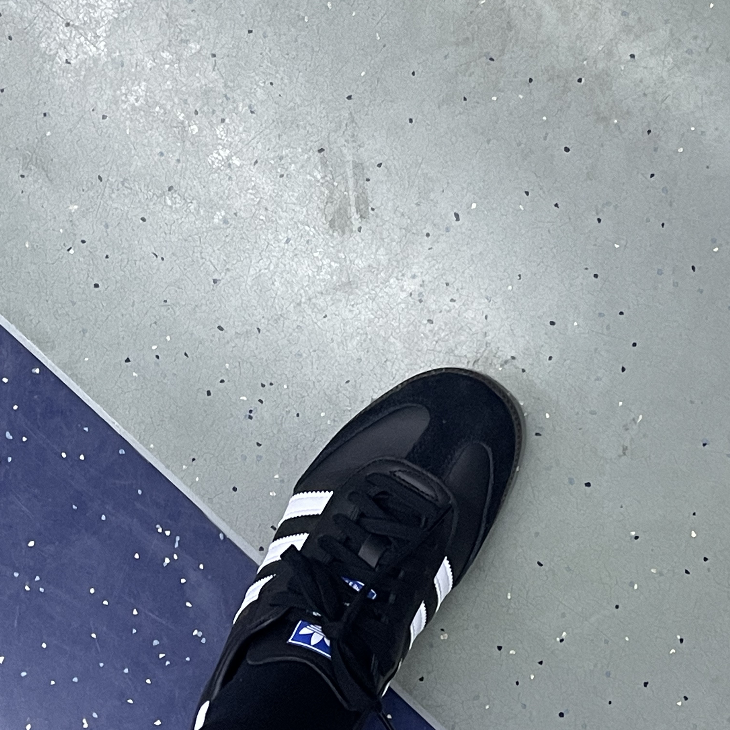 Adidas Samba OG Black White Gum 착용 스타일