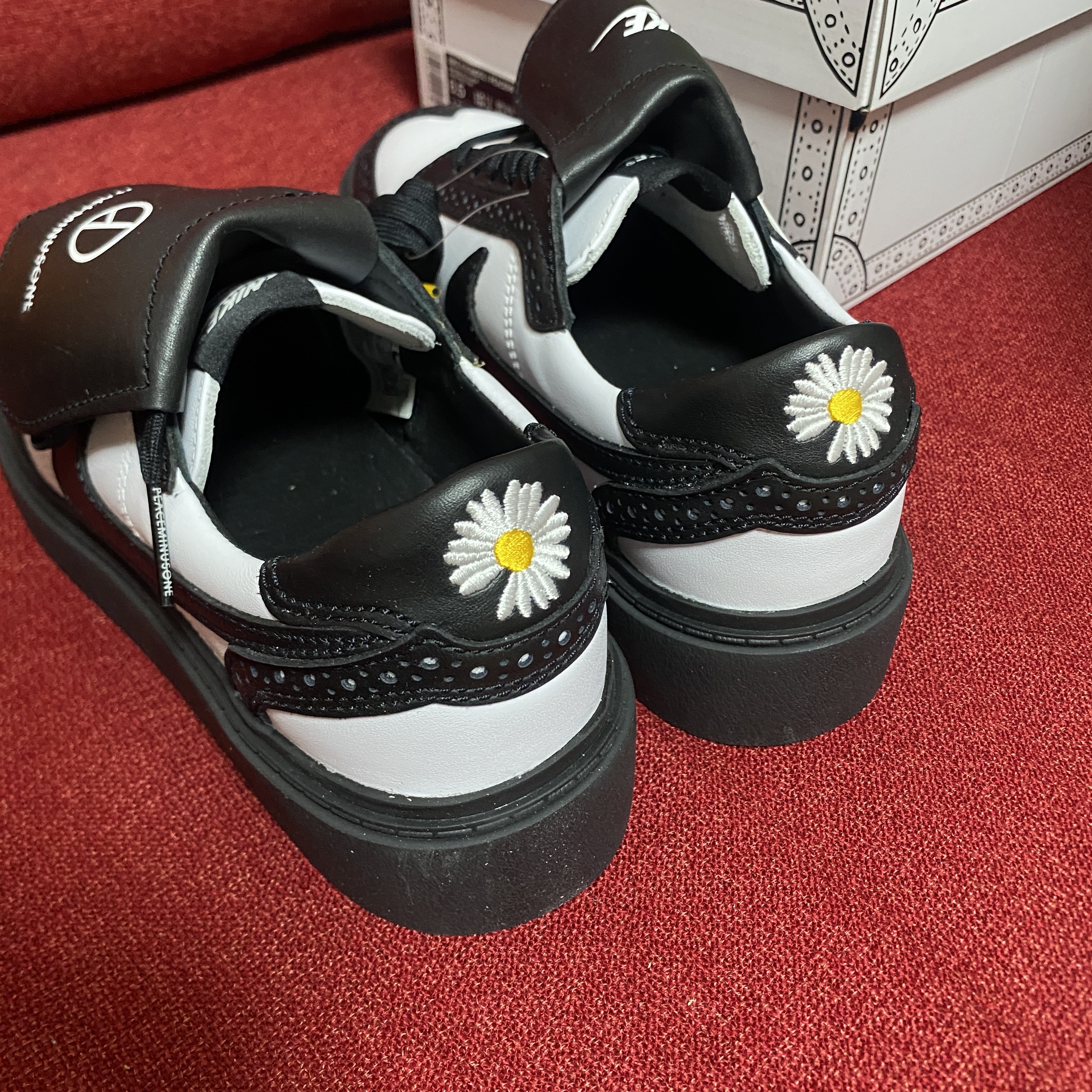 Nike x Peaceminusone Kwondo1 Black and White 착용 스타일 - 2