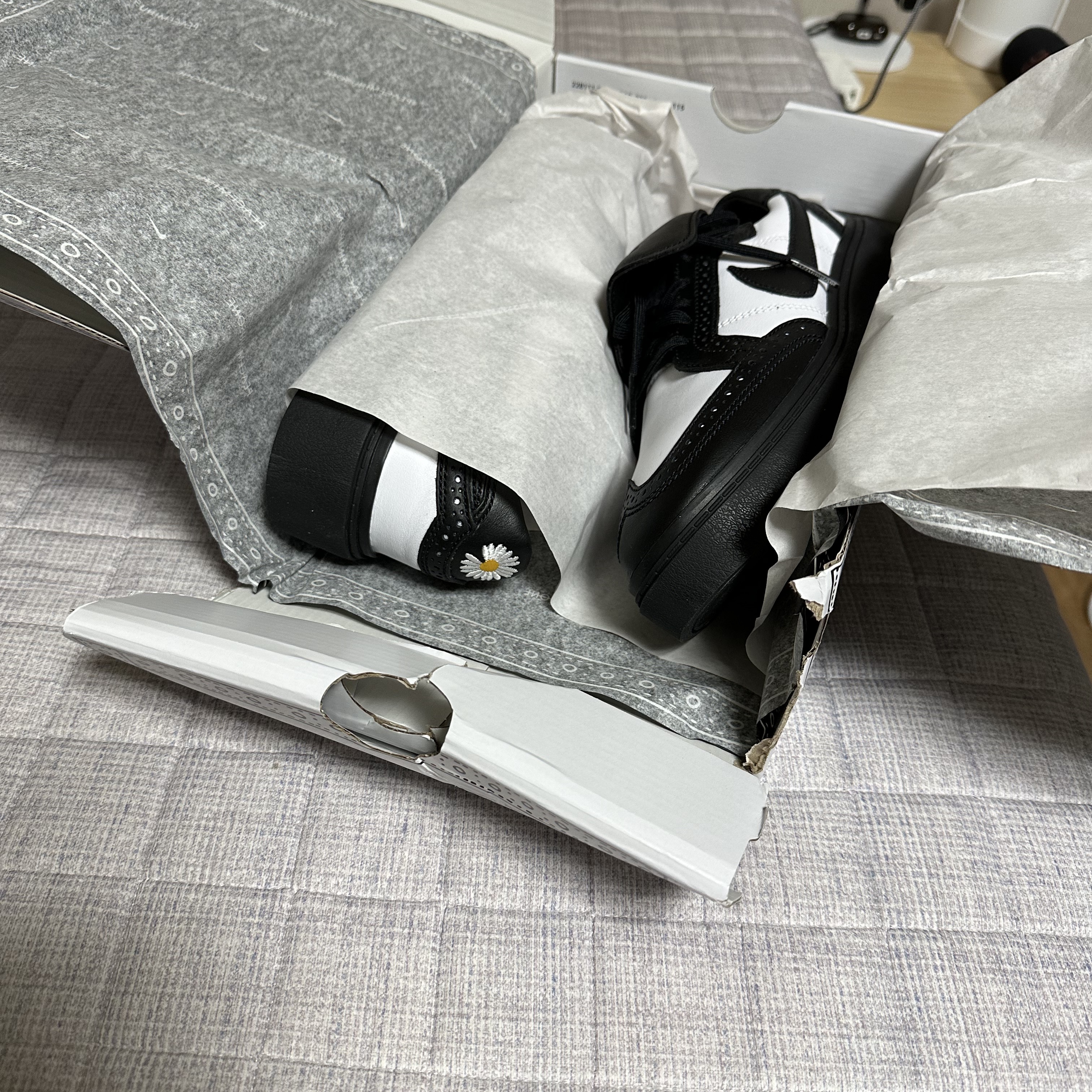 Nike x Peaceminusone Kwondo1 Black and White 착용 스타일 - 2