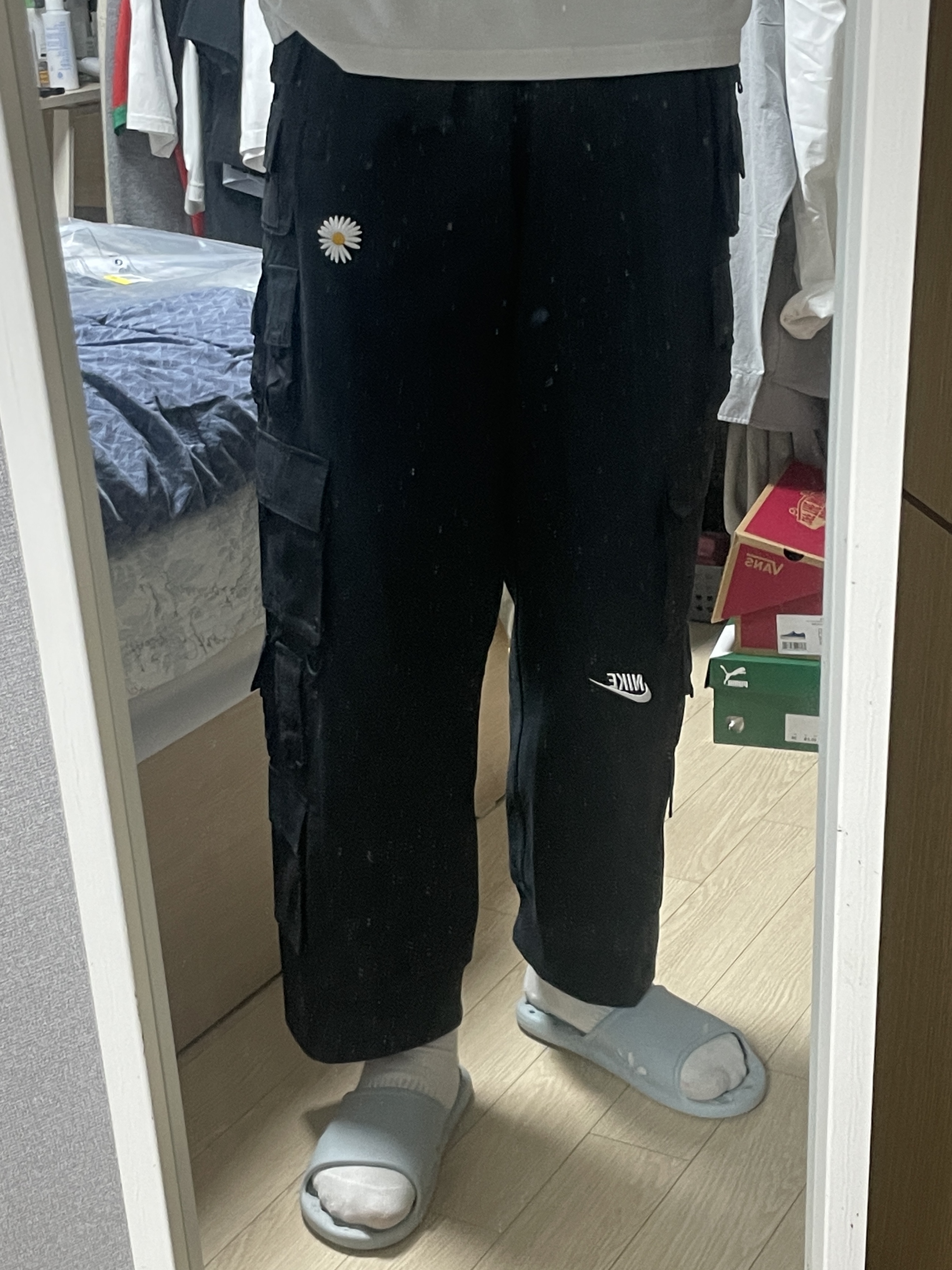 Nike x Peaceminusone Wide Pants Black (DR0096-010) 착용 스타일