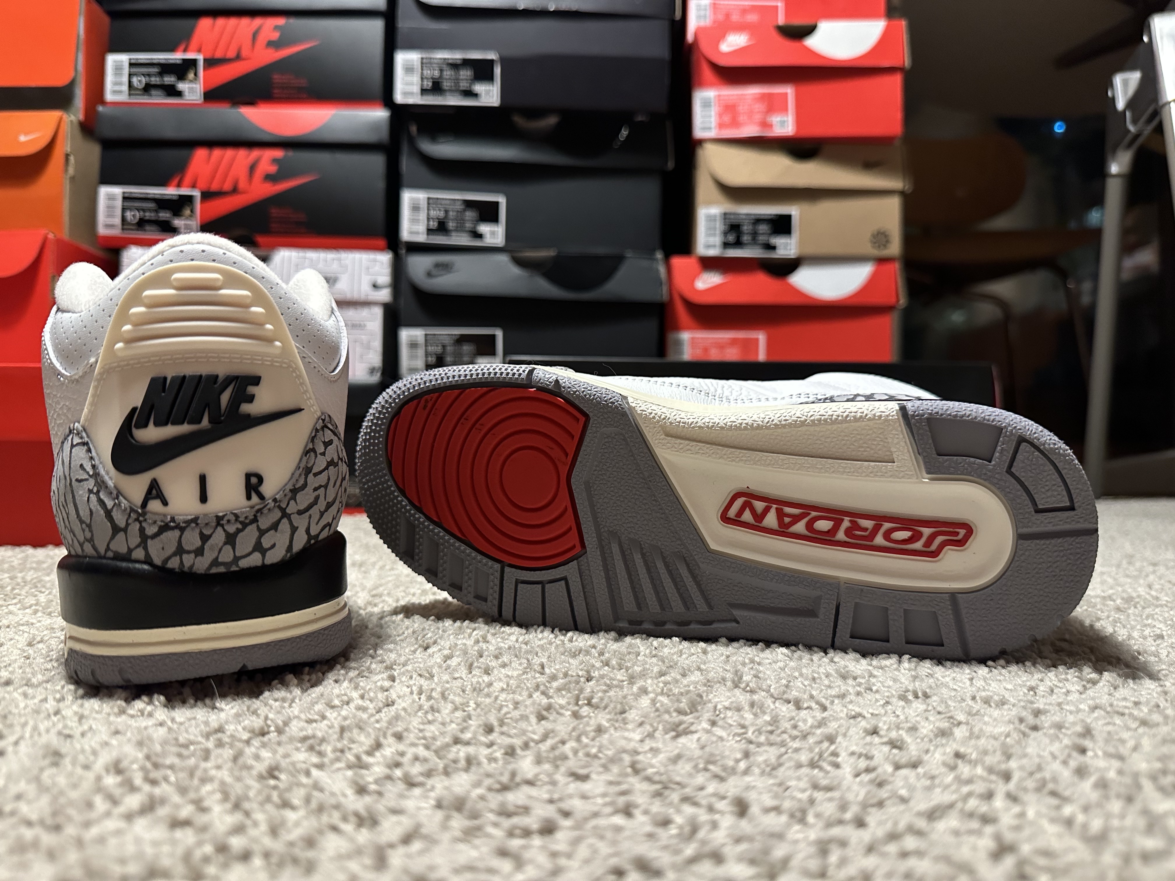 (GS) Jordan 3 Retro White Cement Reimagined 착용 스타일 - 4