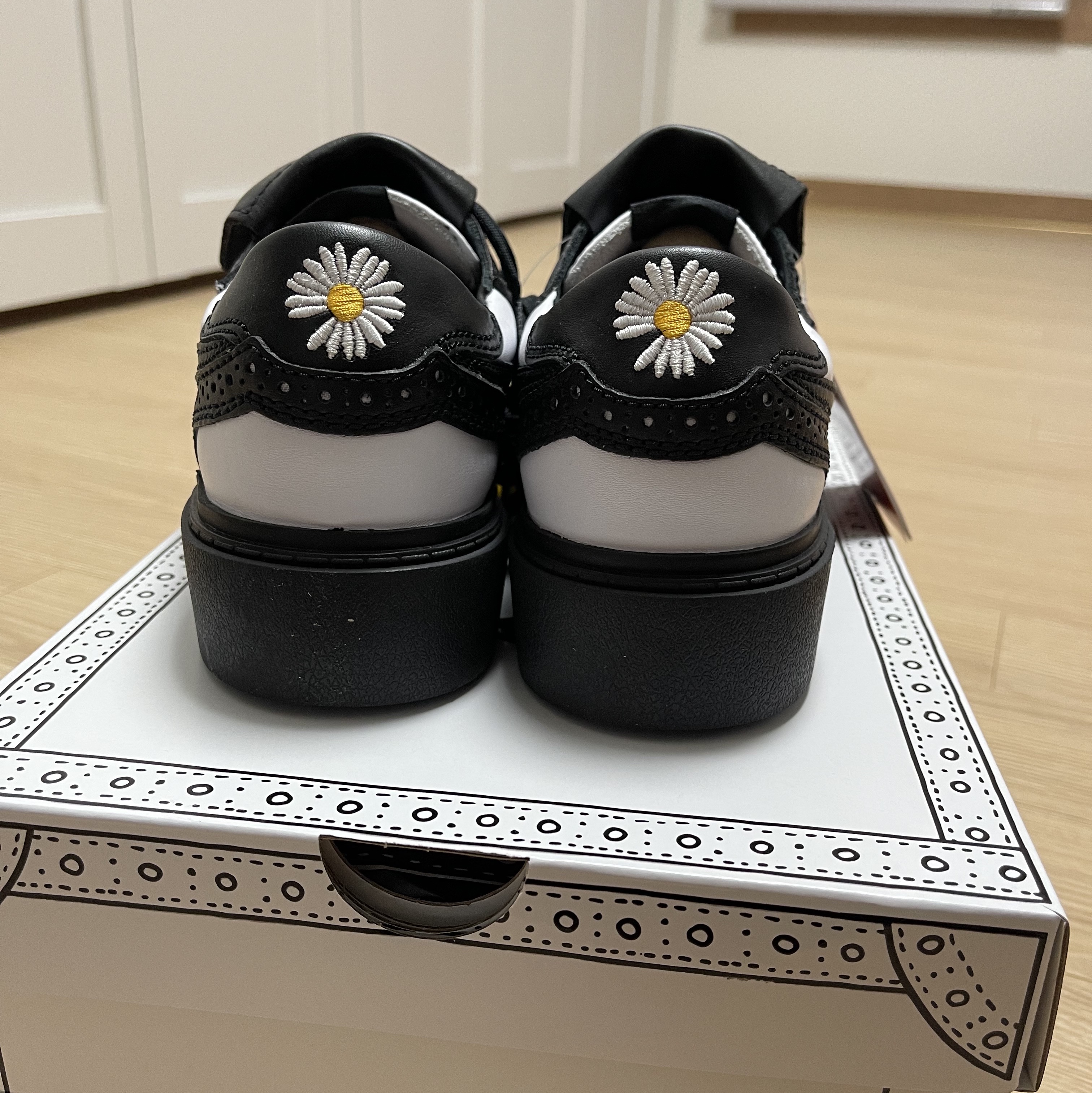 Nike x Peaceminusone Kwondo1 Black and White 착용 스타일 - 1