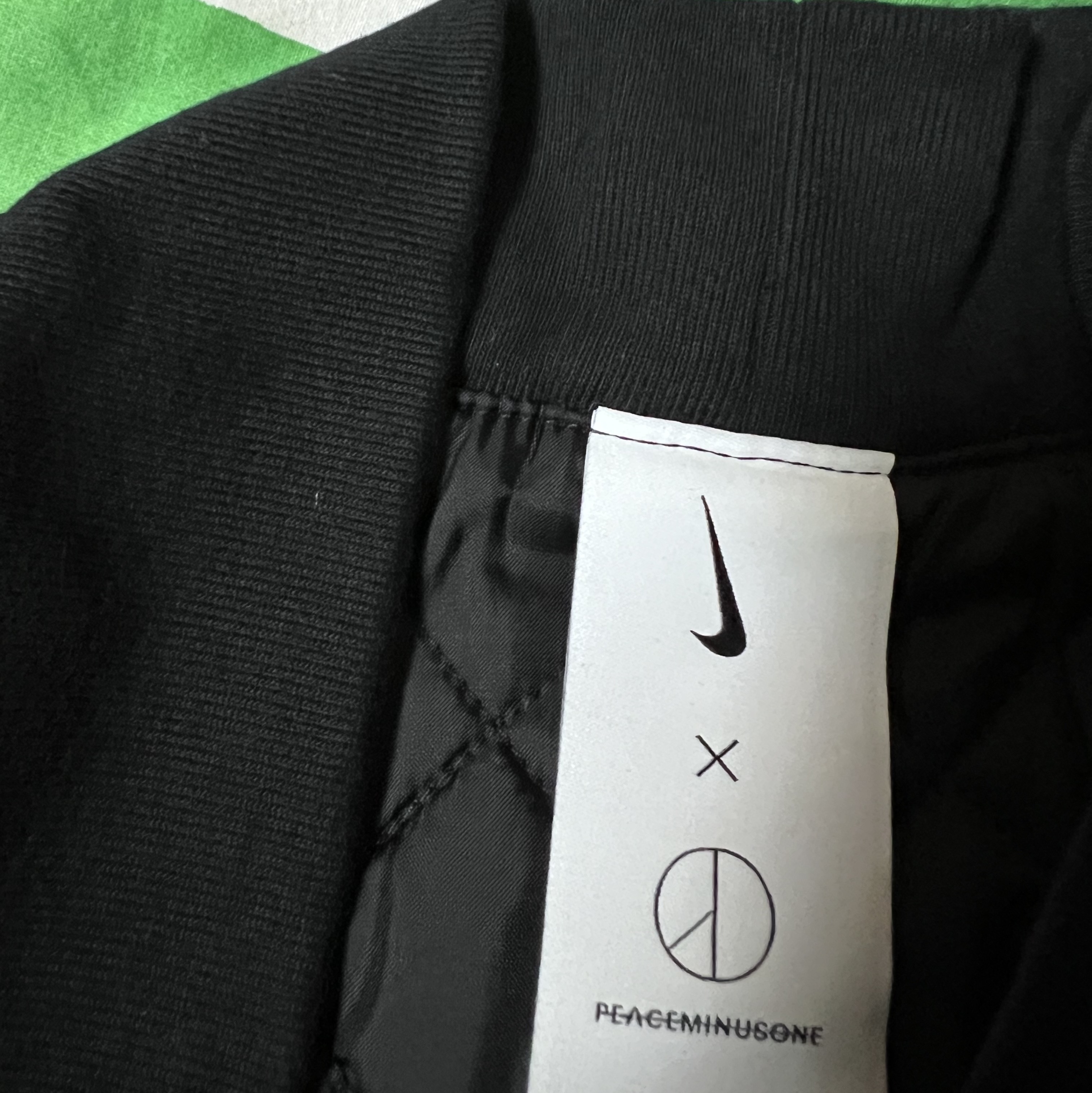 Nike x Peaceminusone 2+1 Jacket Black (DR0100-010) 착용 스타일 - 3