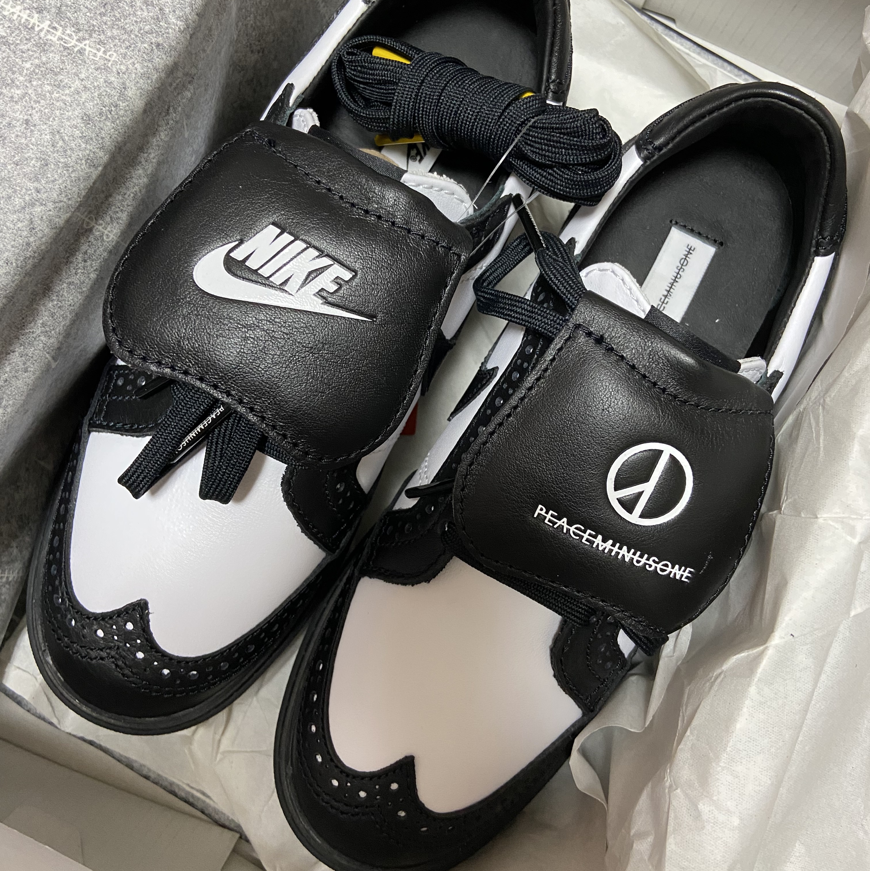 Nike x Peaceminusone Kwondo1 Black and White 착용 스타일 - 2