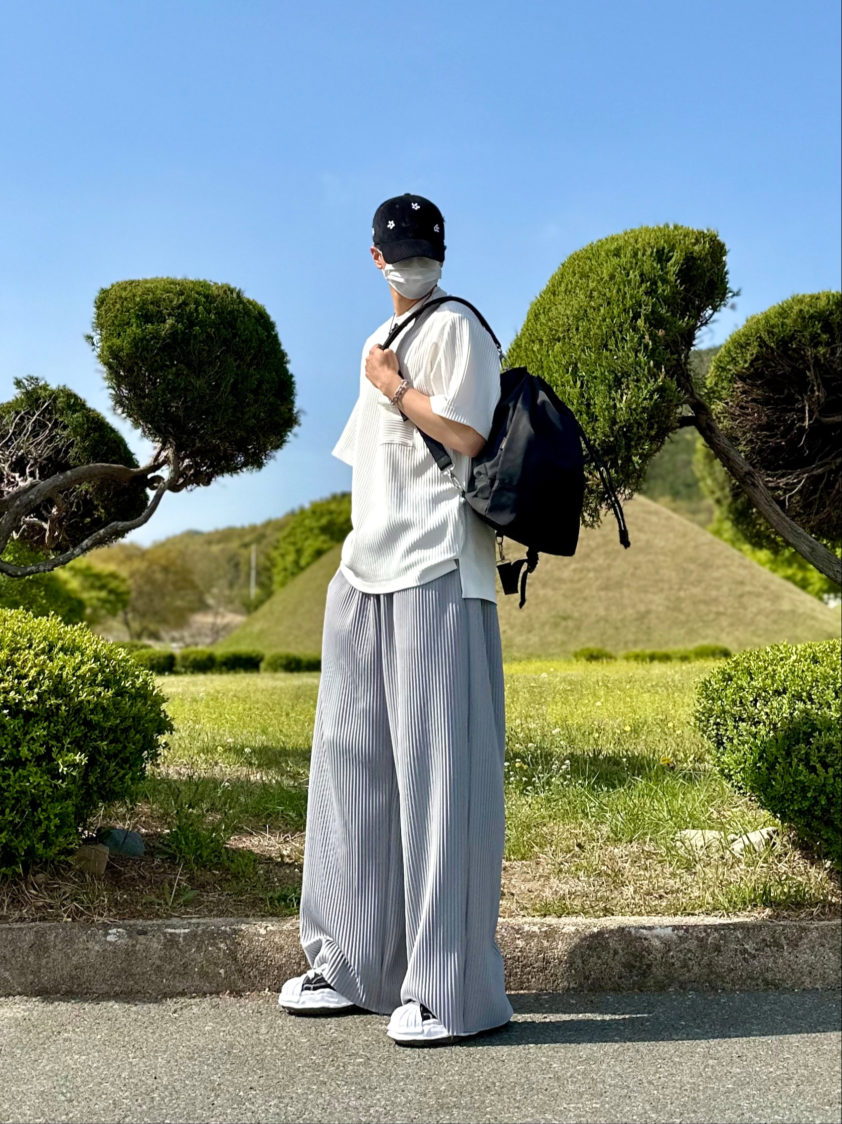 Maison Mihara Yasuhiro Blakey OG Sole Canvas Low-top Sneakers Black White 착용 스타일 - 4