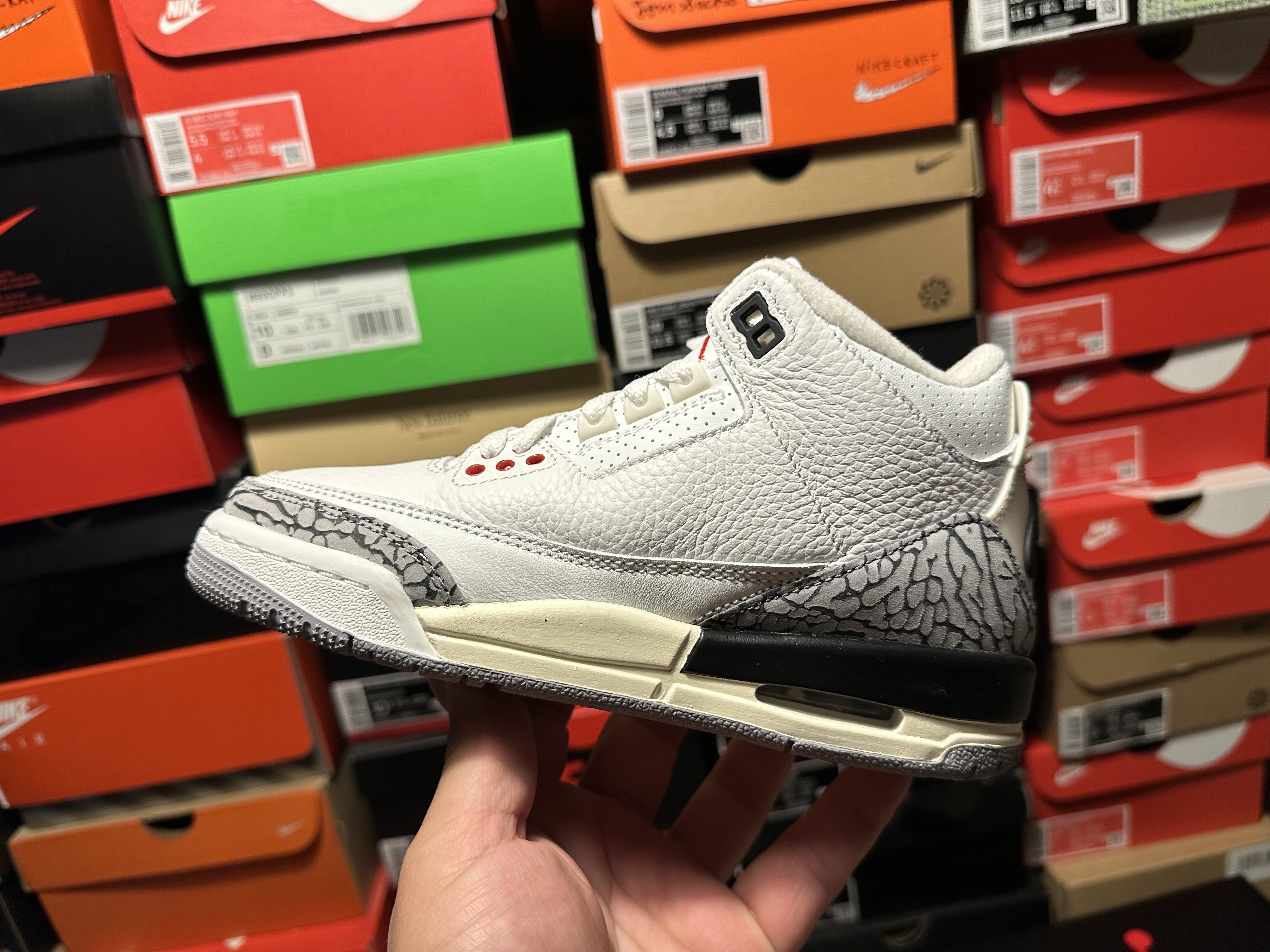 (GS) Jordan 3 Retro White Cement Reimagined 착용 스타일 - 3