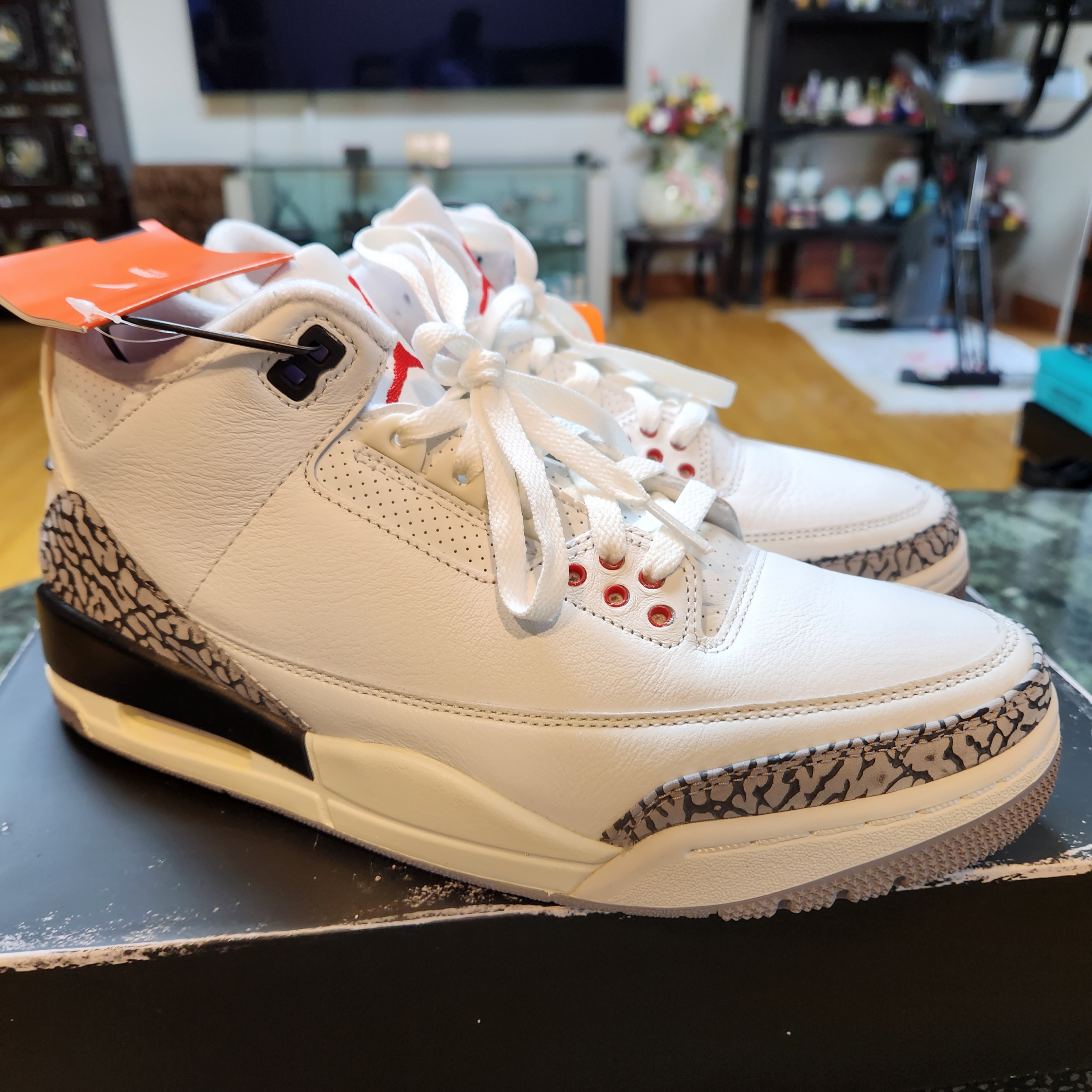 Jordan 3 Retro White Cement Reimagined 착용 스타일 - 3