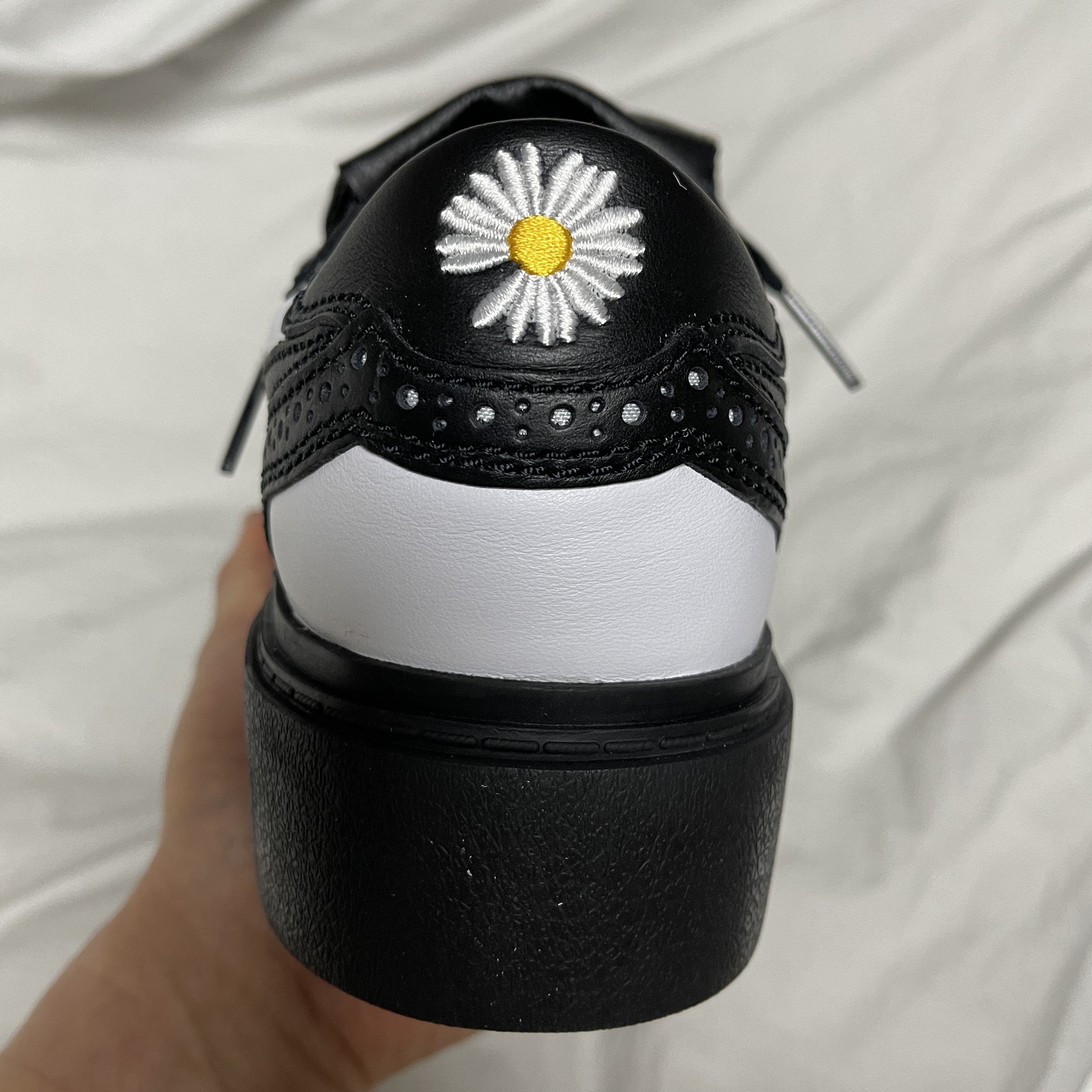 Nike x Peaceminusone Kwondo1 Black and White 착용 스타일 - 3