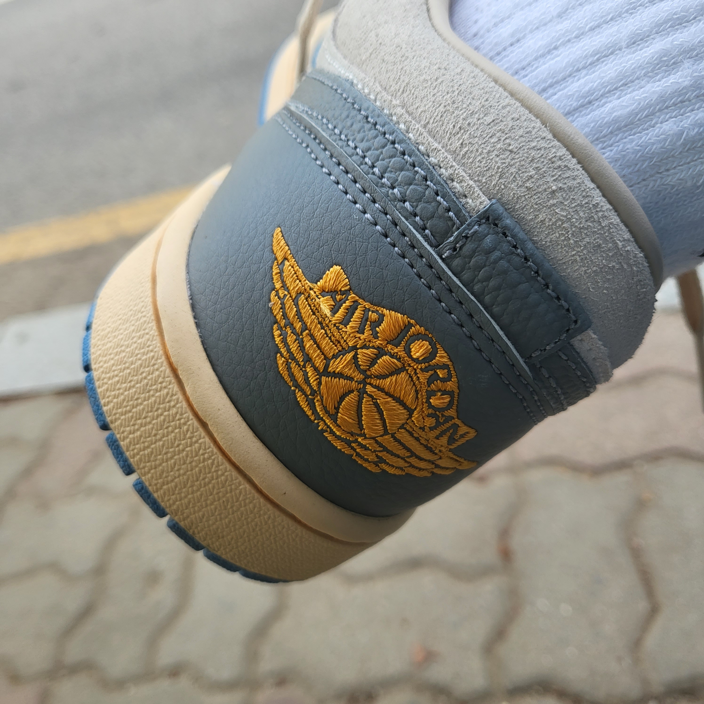 Jordan 1 Low SE Tokyo 96 착용 스타일 - 1