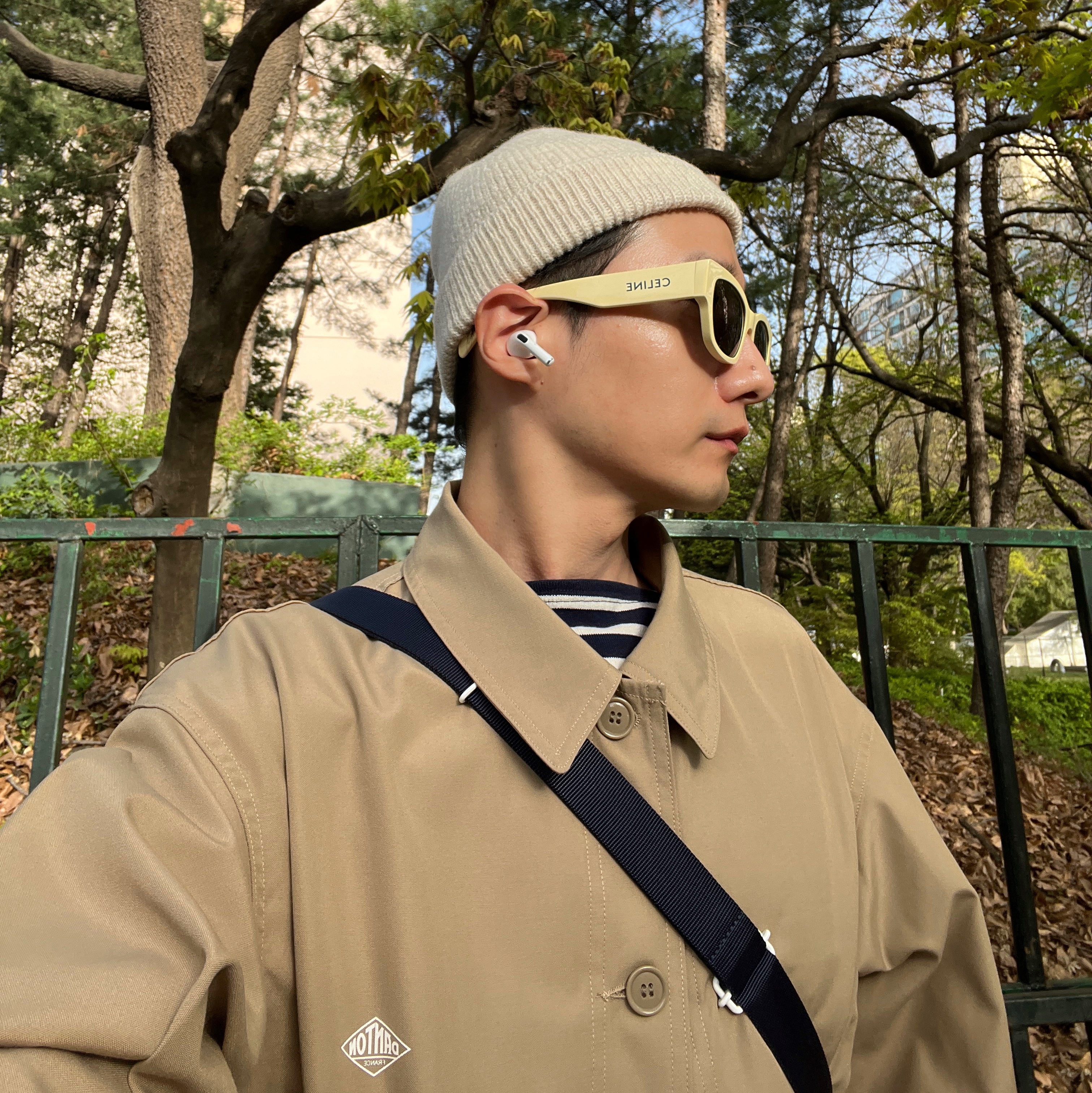 (W) Celine Monochroms 01 Sunglasses in Acetate Vanilla 착용 스타일