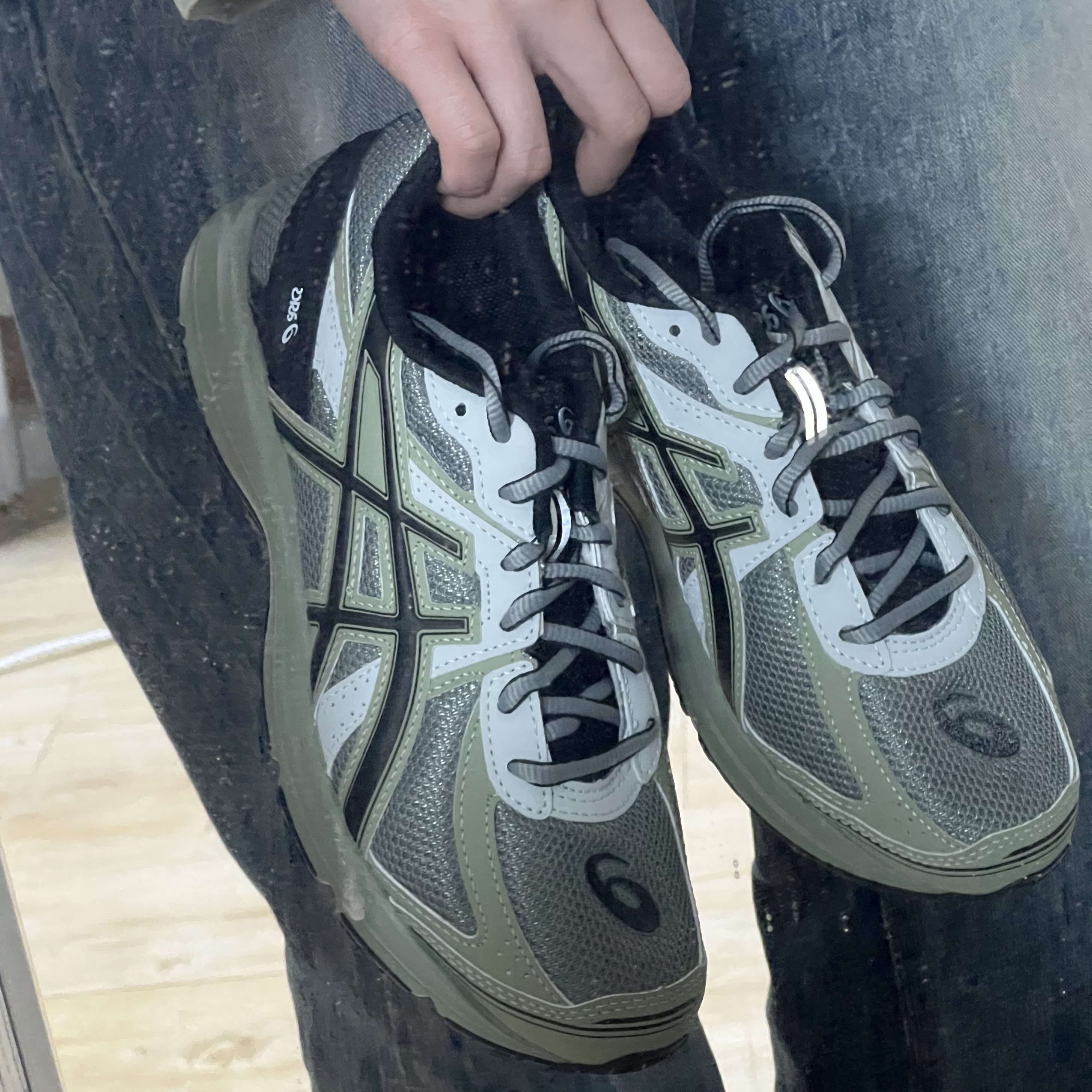 Asics Jog 100 S Sheet Rock - 2E Wide 착용 스타일