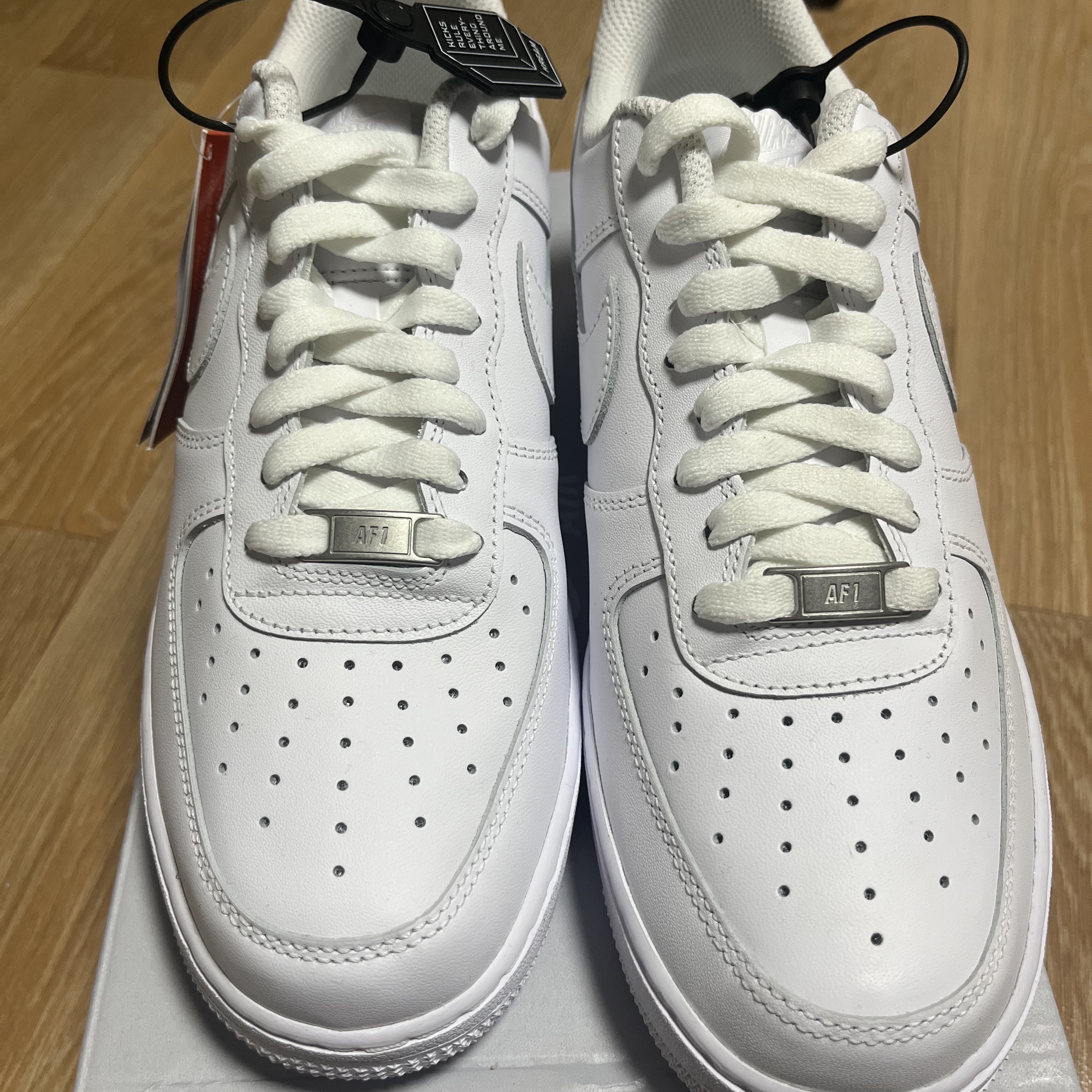 Nike Air Force 1 '07 Low White 착용 스타일 - 1
