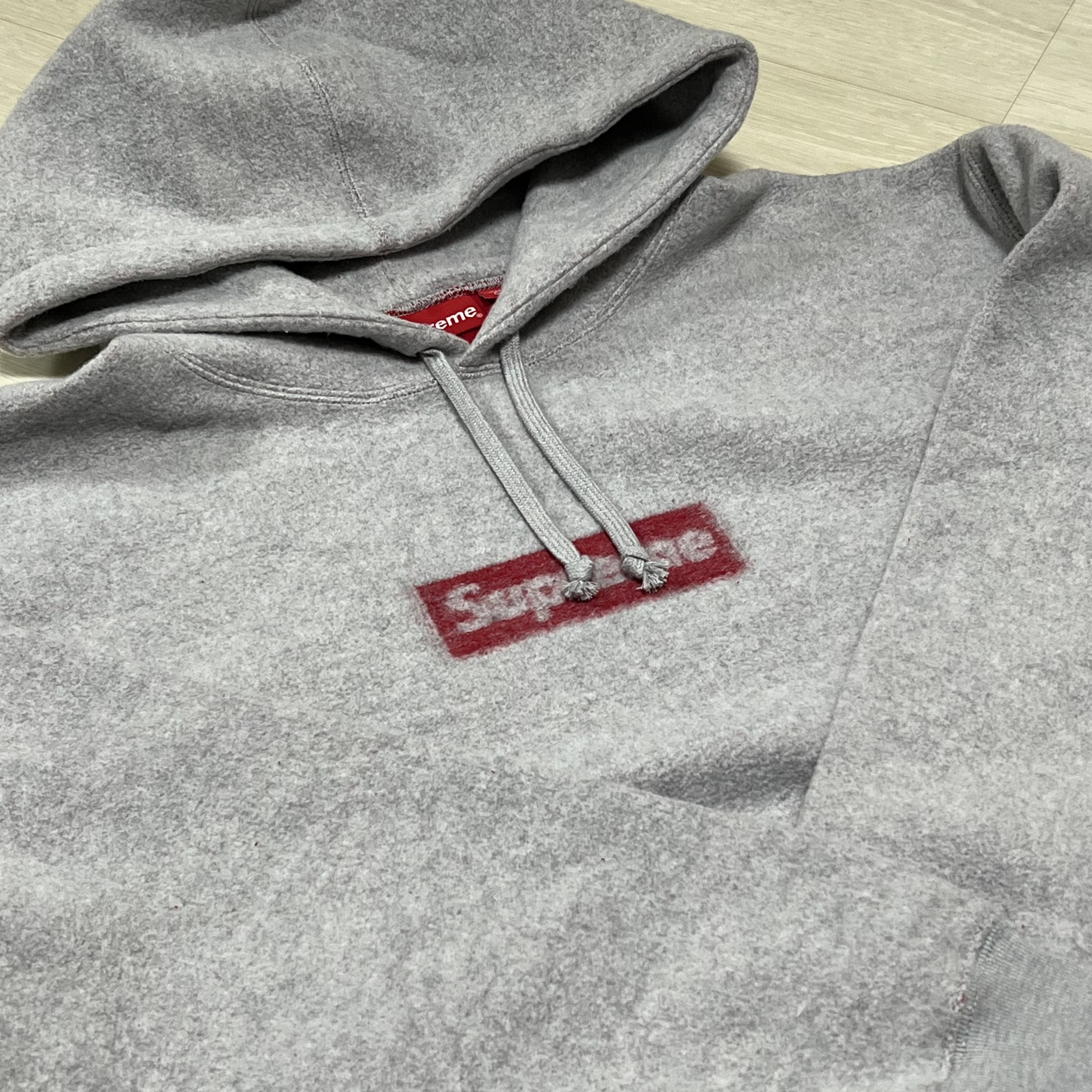 Supreme Inside Out Box Logo Hooded Sweatshirt Heather Grey - 23SS 착용 스타일 - 4