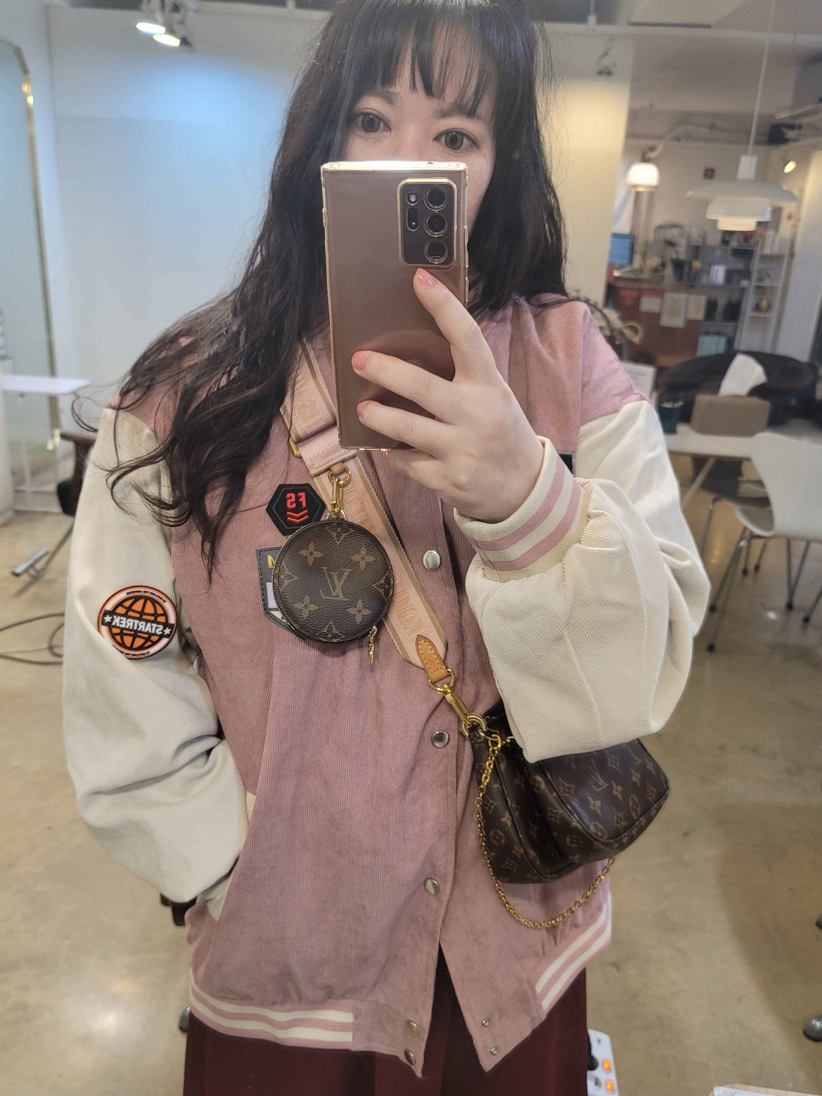 AMI de Coeur T-Shirt White, Louis Vuitton Multi Pochette Accessoires Monogram Light Pink 착용 스타일