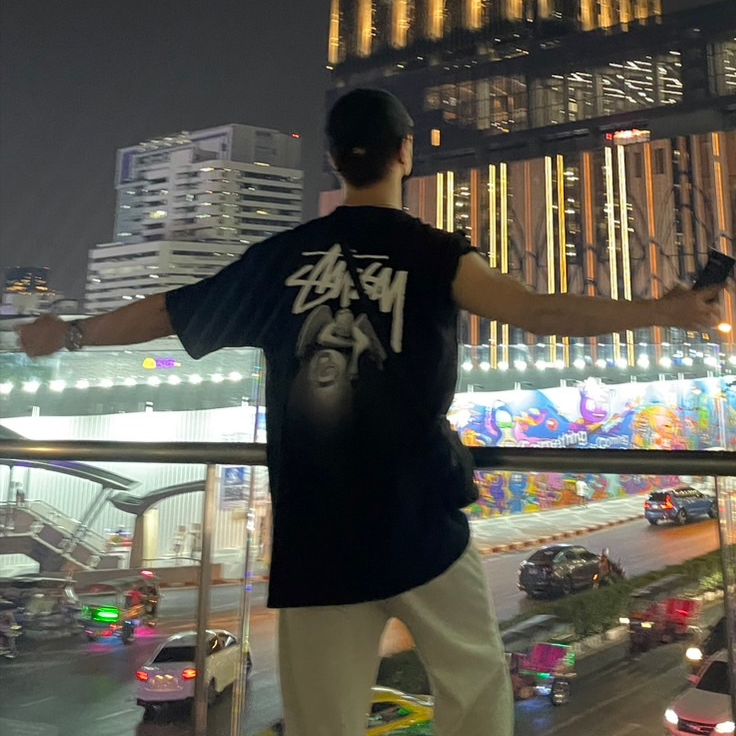 Stussy Angel T-Shirt Black, Nike x Space Jam: A New Legacy Air Force 1 '07 Tune Squad 착용 스타일 - 3