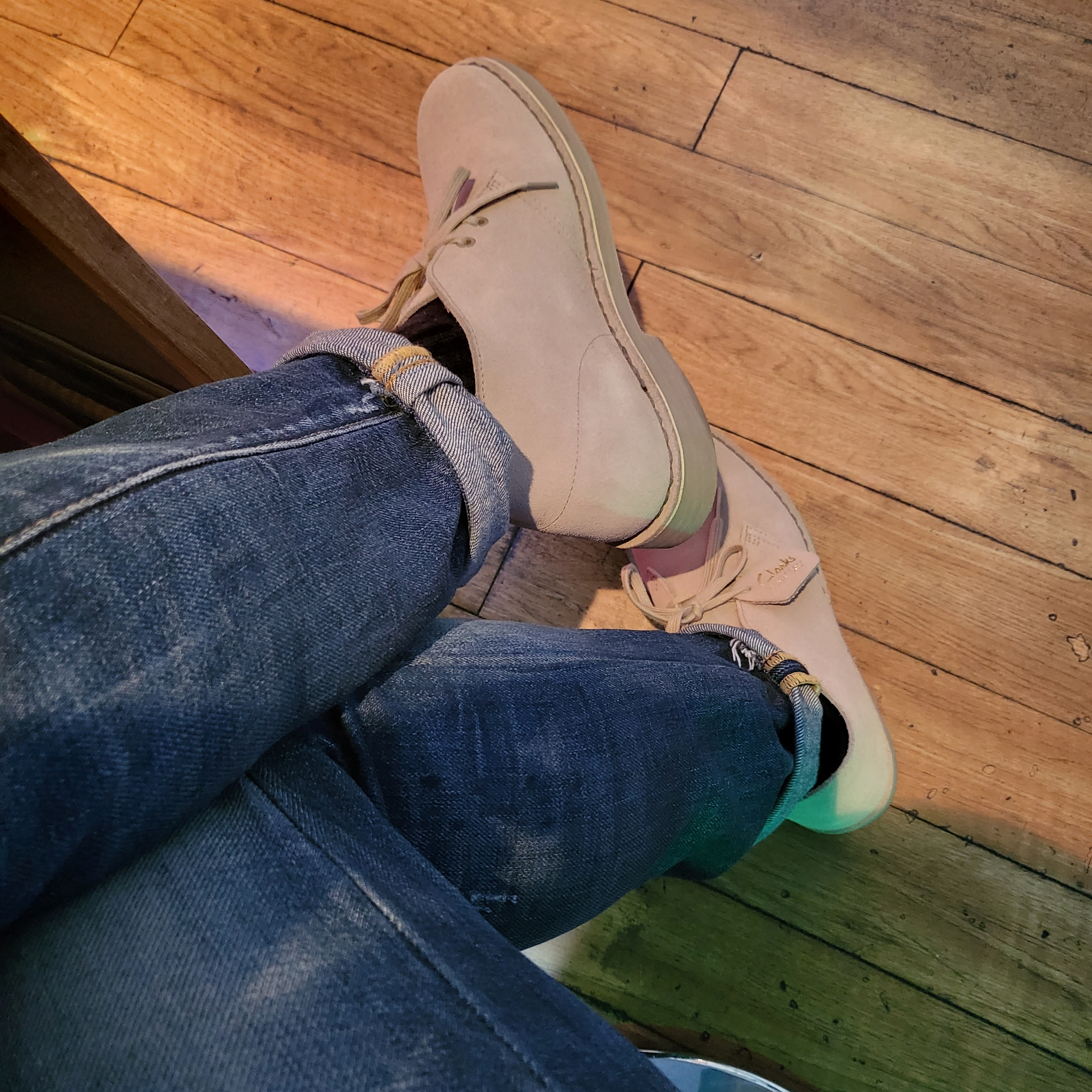 Clarks Desert Boot Sand Suede 착용 스타일 - 1