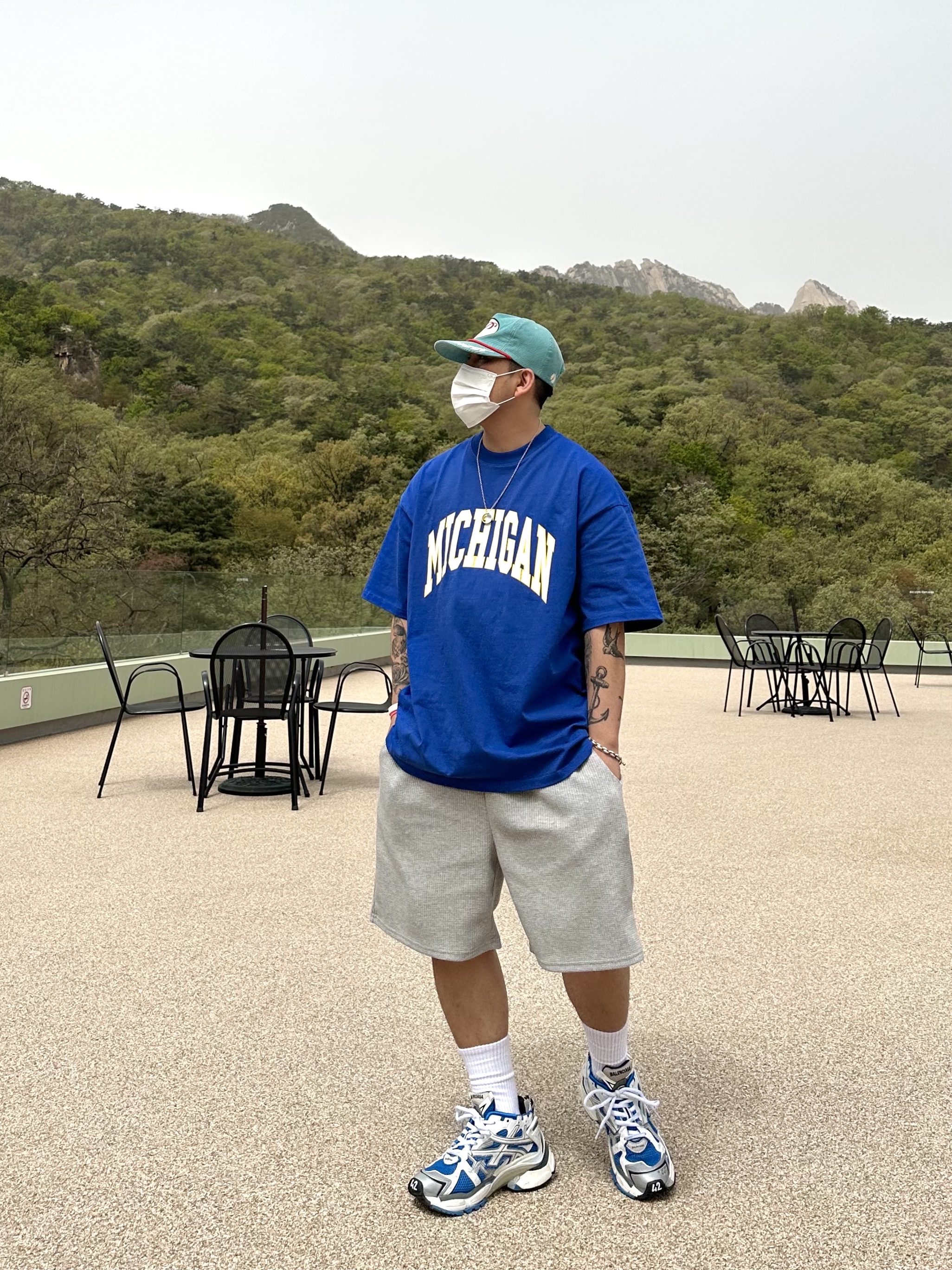 Balenciaga Runner Sneakers Blue White, Peaceminusone 5 Panel Ball Cap #2 Mint 착용 스타일 - 1