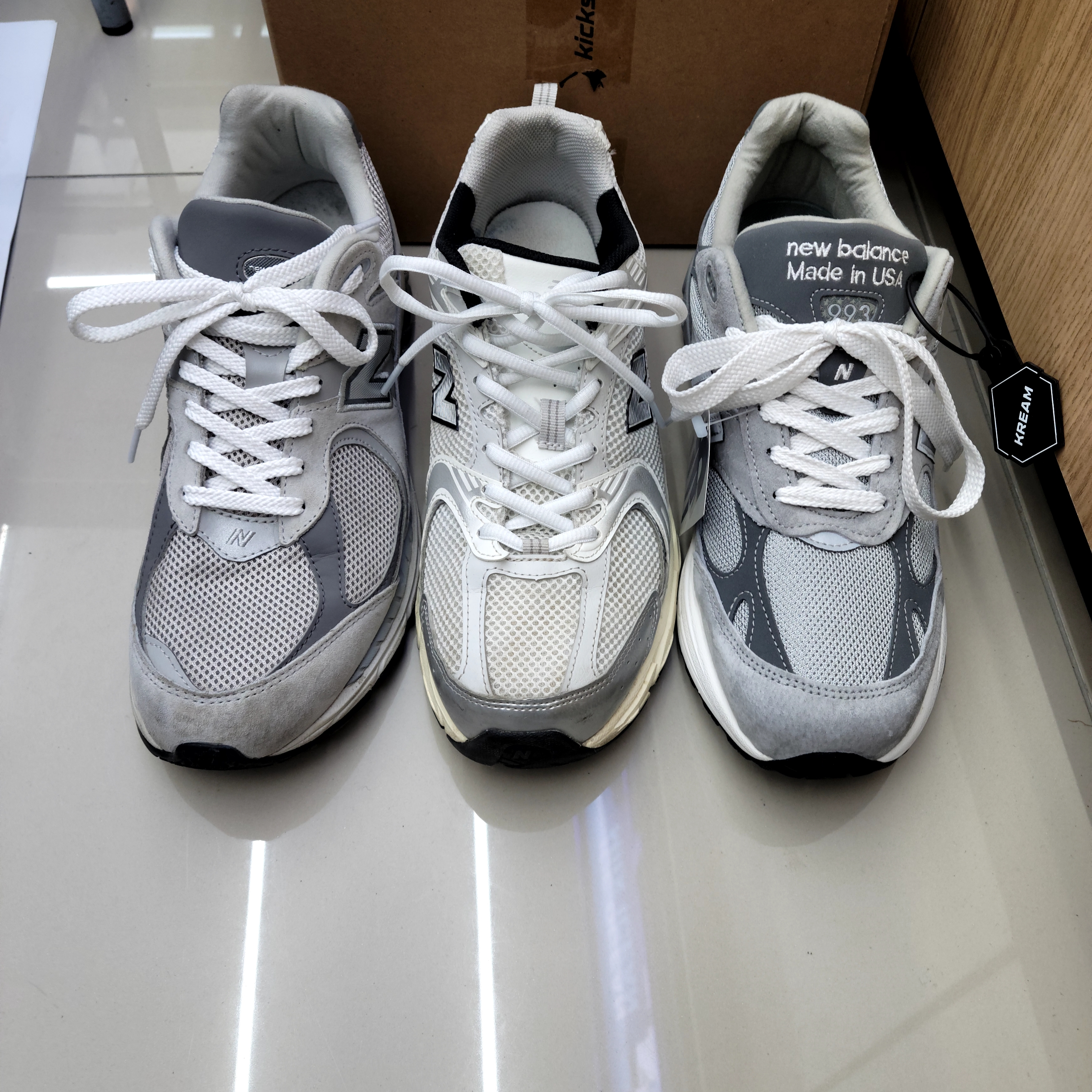 New Balance 993 Made in USA Grey - D Standard, New Balance 2002R T2 Gray 착용 스타일