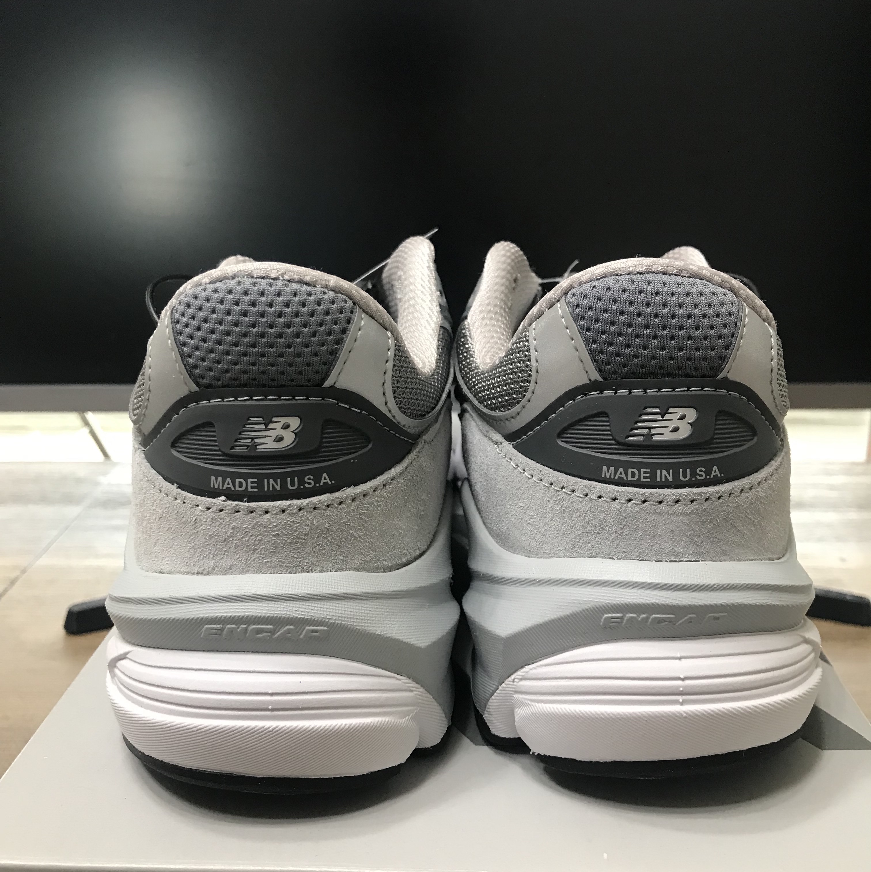 New Balance 990v6 Made in USA Grey - D Standard 착용 스타일 - 3