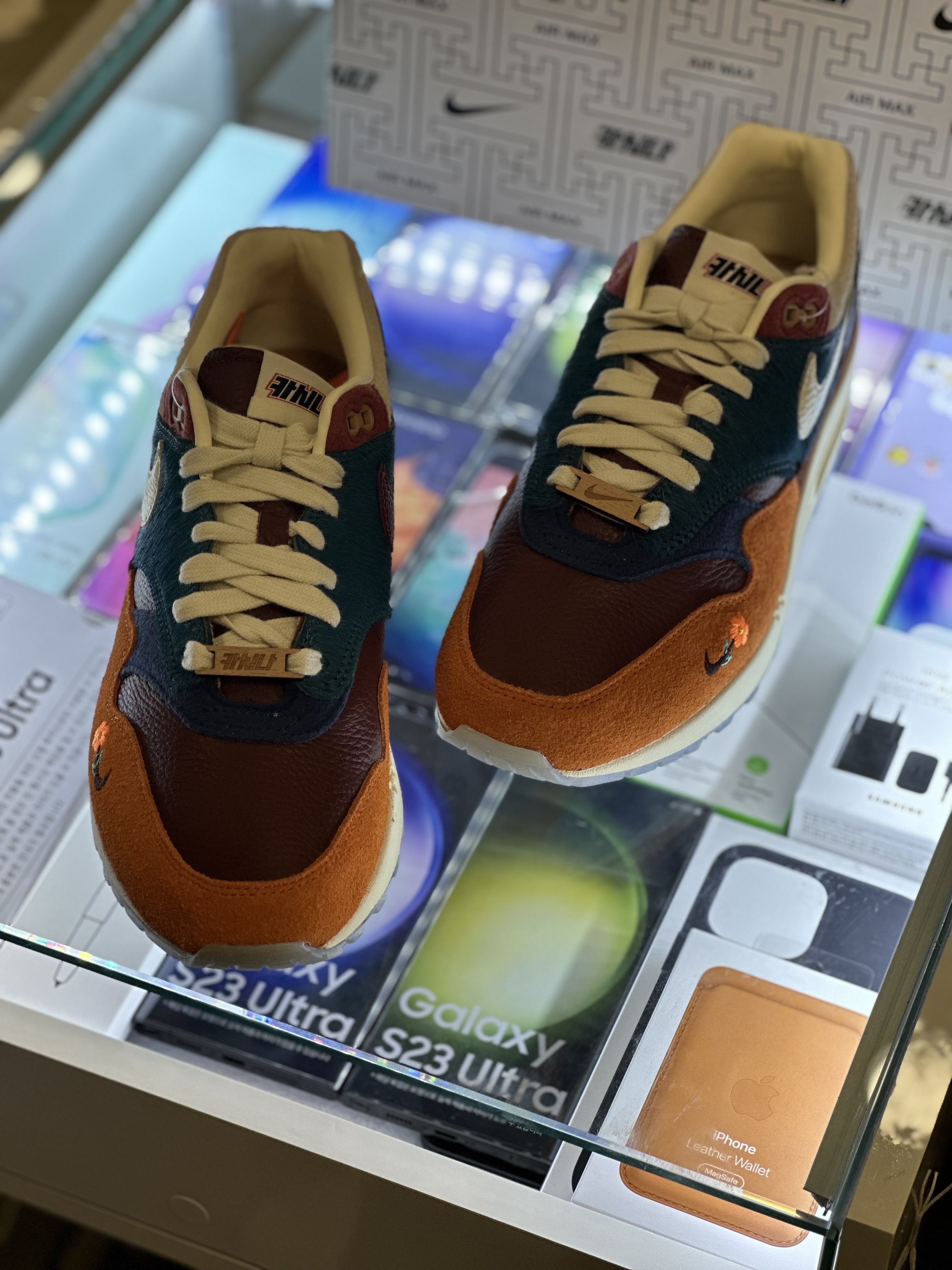 Nike x Kasina Air Max 1 SP Won-Ang Orange 착용 스타일 - 2