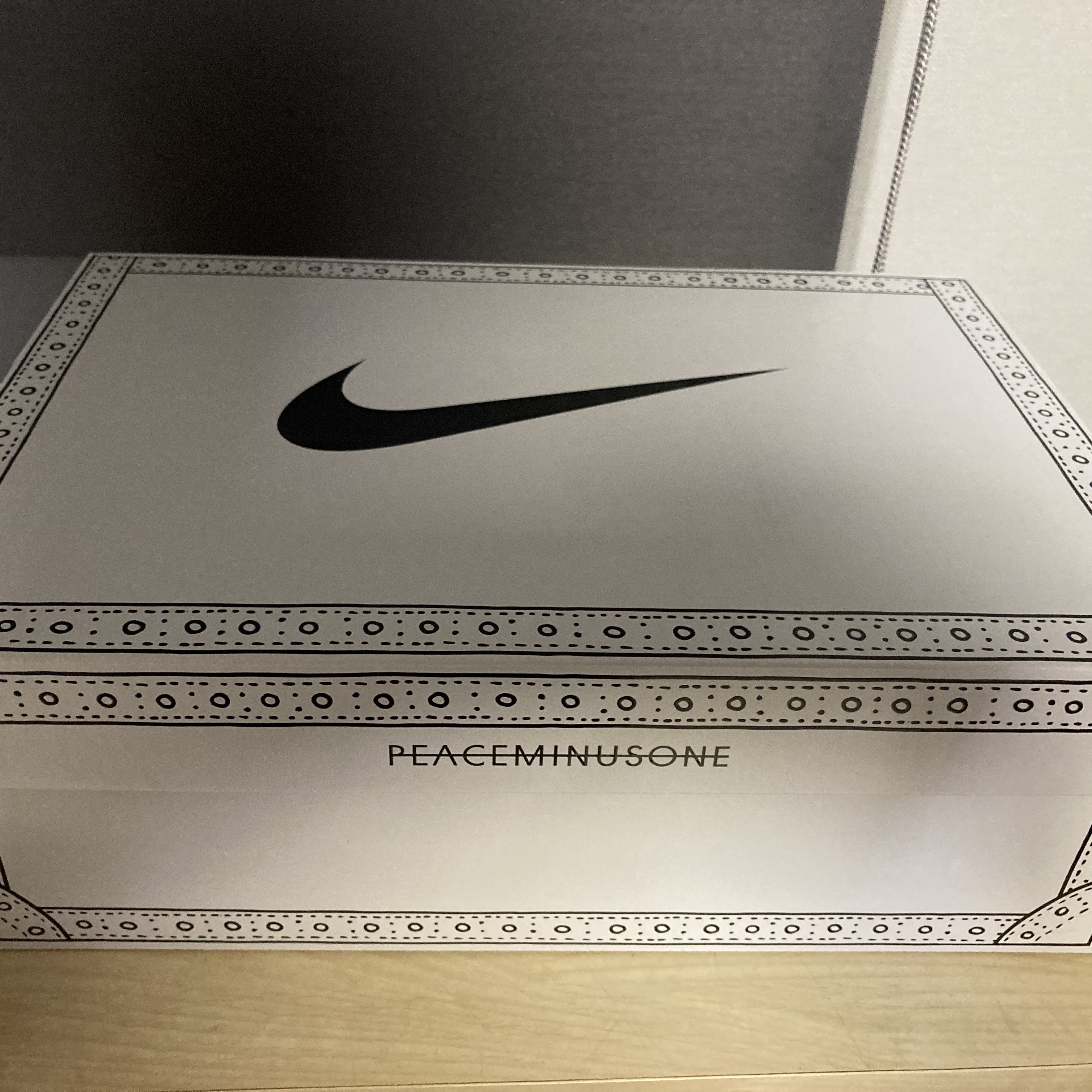 Nike x Peaceminusone Kwondo1 Black and White 착용 스타일 - 5
