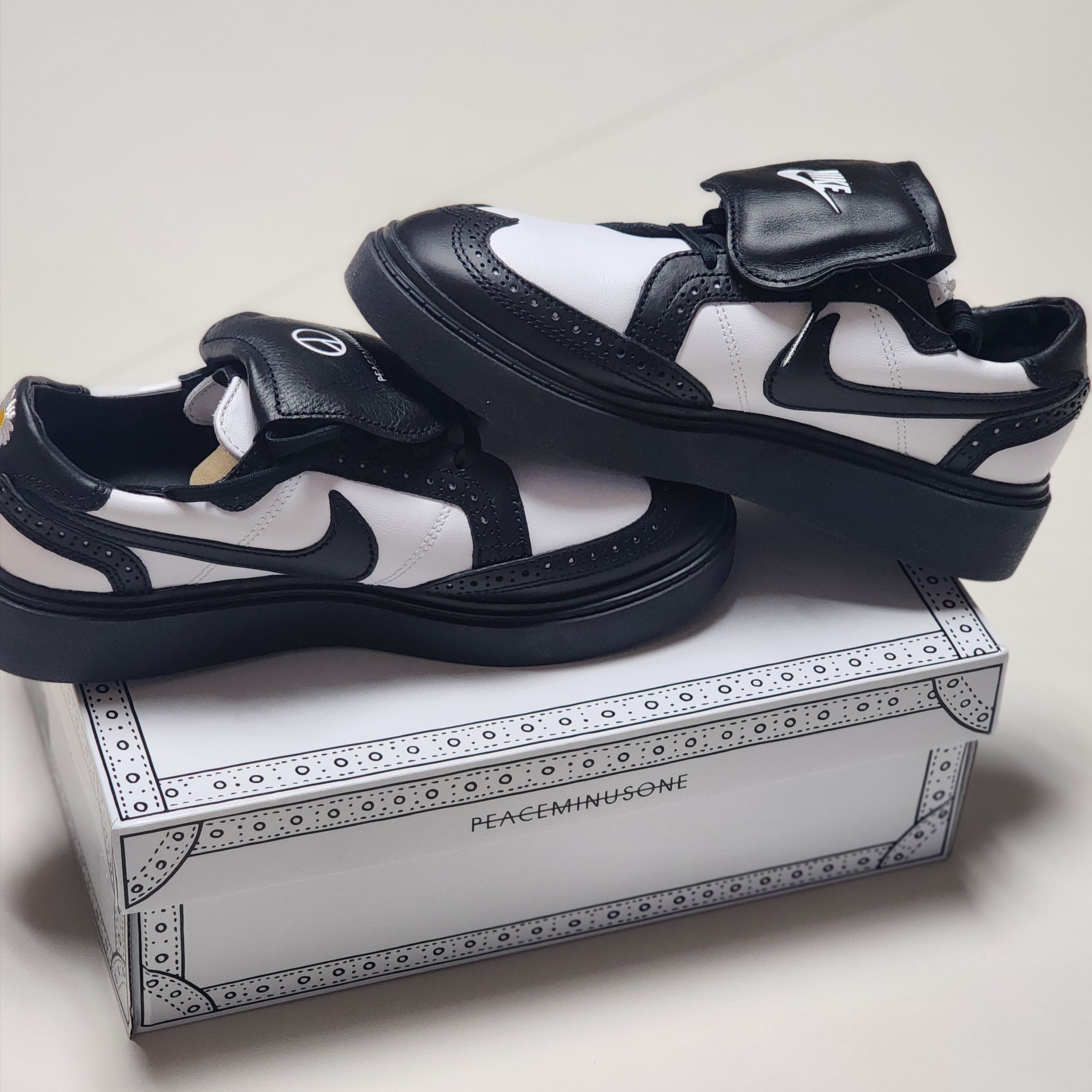 Nike x Peaceminusone Kwondo1 Black and White 착용 스타일 - 1