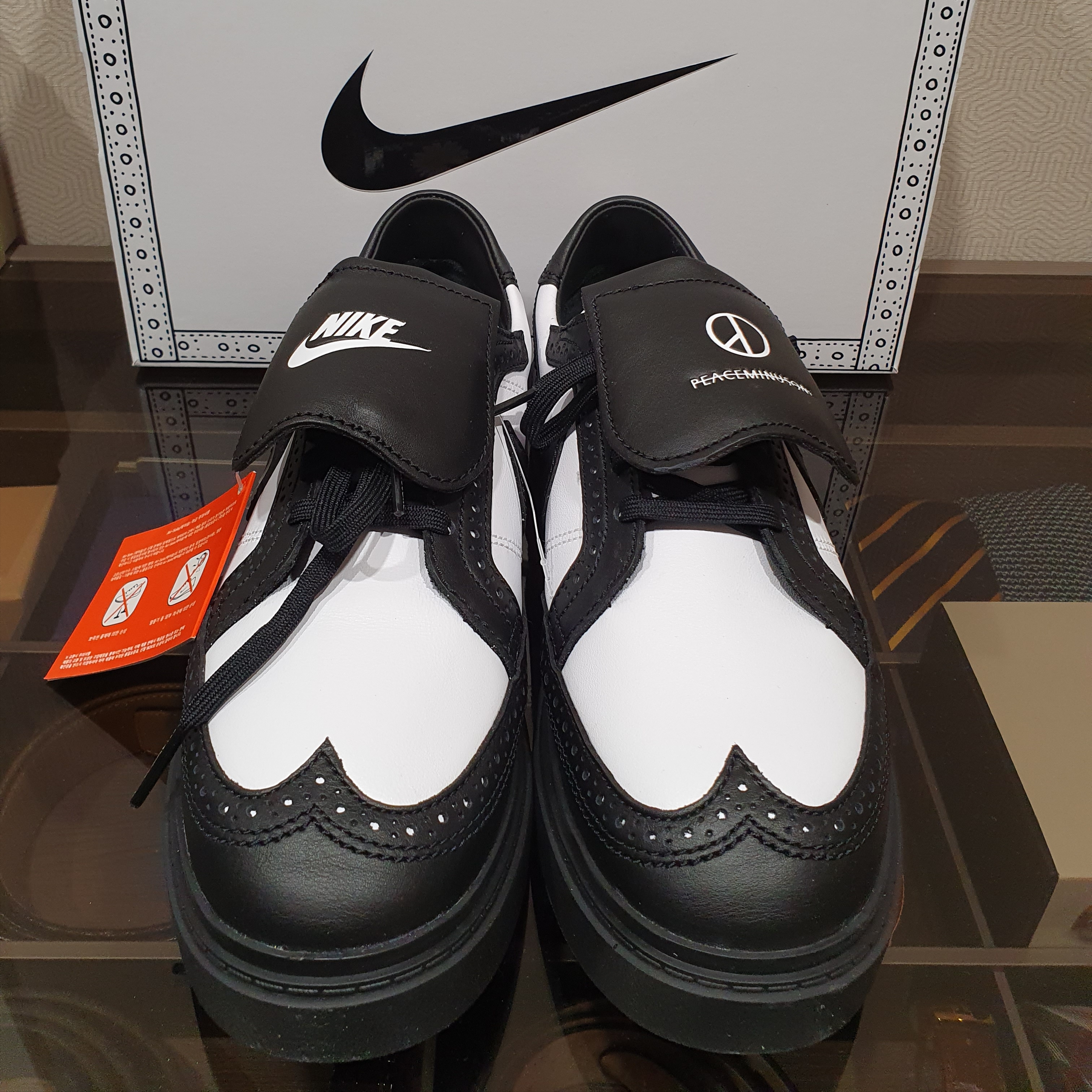 Nike x Peaceminusone Kwondo1 Black and White 착용 스타일 - 1